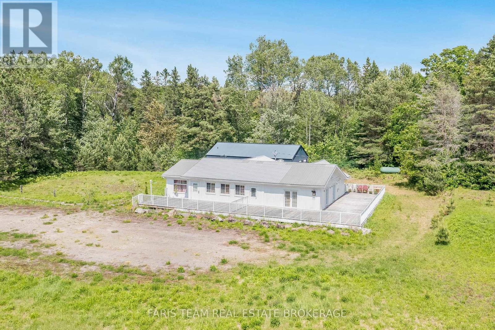 2180-2186 Highway 141, Muskoka Lakes, Ontario  P0B 1L0 - Photo 2 - X13456278