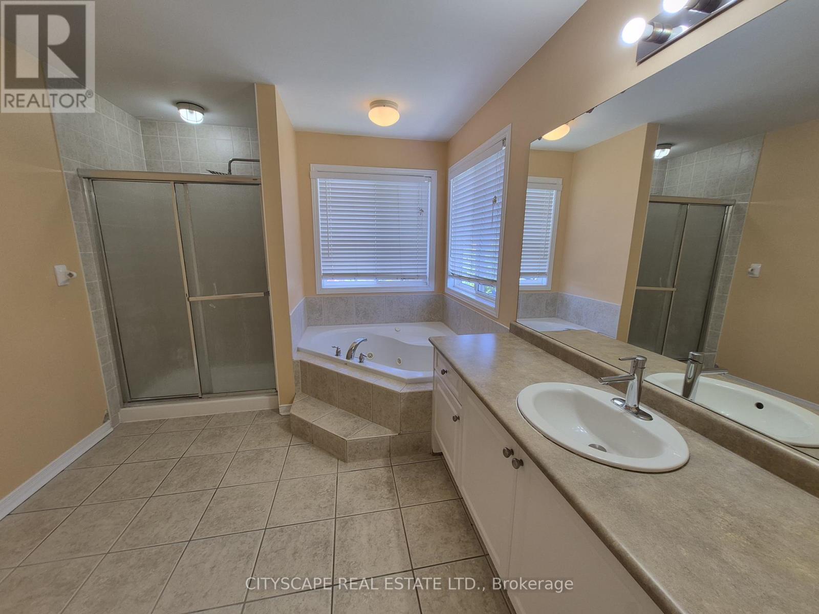 211 Sims Estate Drive, Kitchener, Ontario  N2A 4L2 - Photo 17 - X13456354
