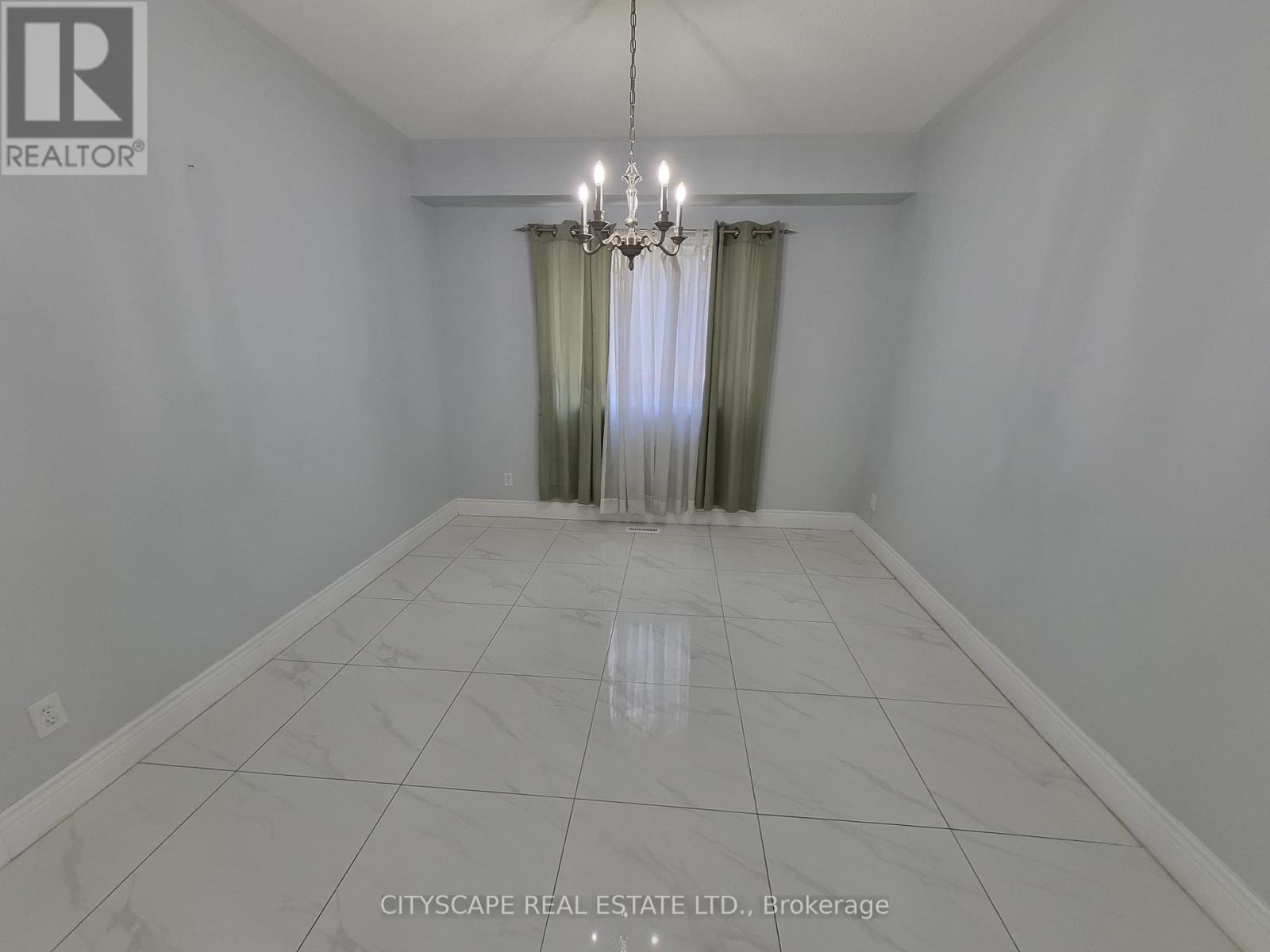 211 Sims Estate Drive, Kitchener, Ontario  N2A 4L2 - Photo 8 - X13456354