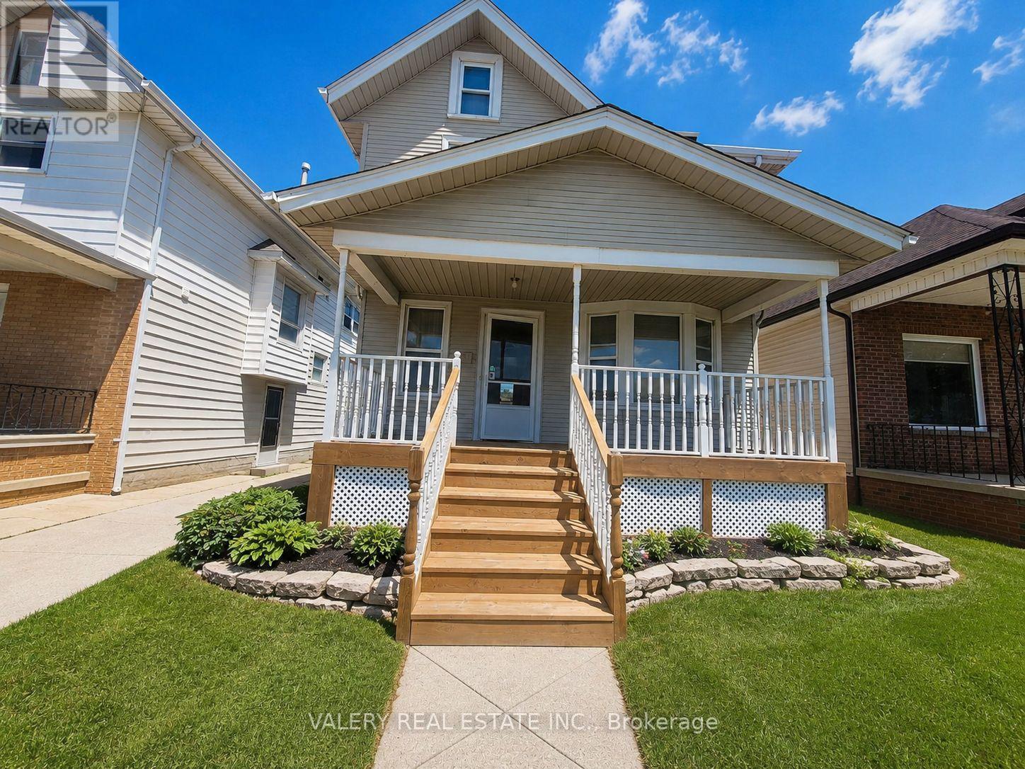 1058 MOY AVE AVENUE, Windsor, Ontario