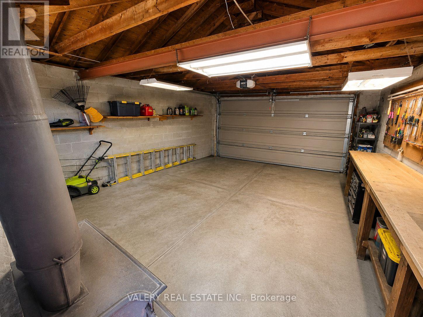 1058 Moy Ave Avenue, Windsor, Ontario  N9A 2P3 - Photo 24 - X13456366