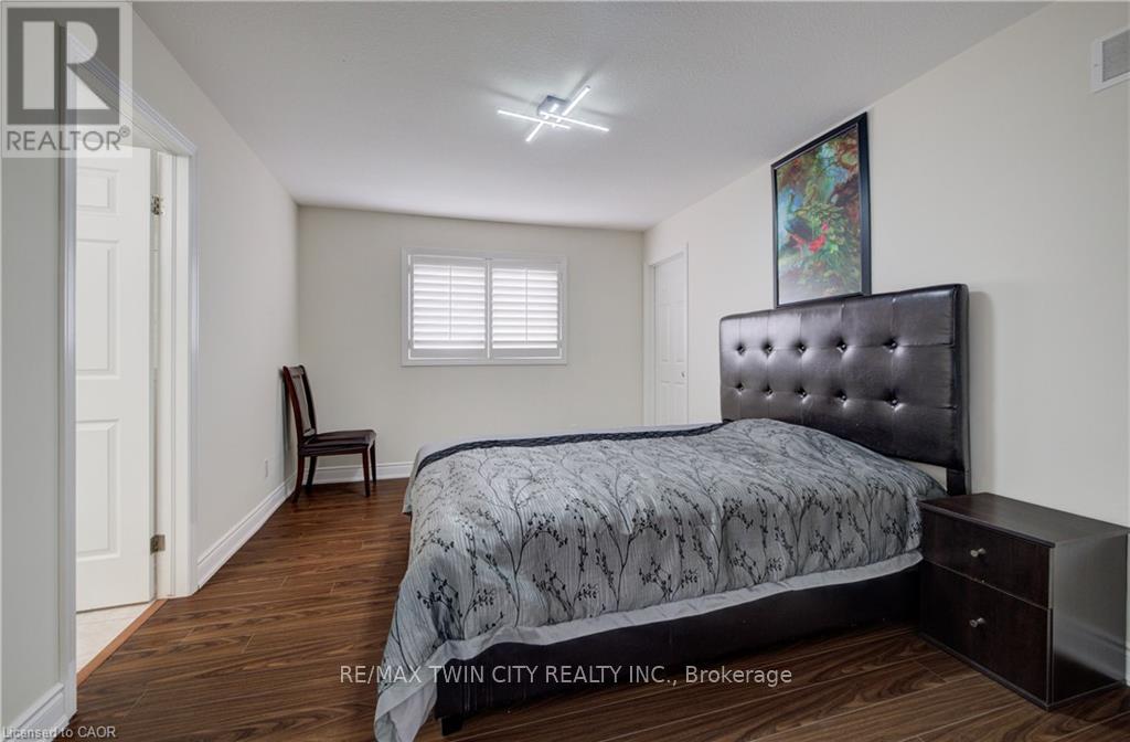 356 Robert Ferrie Drive, Kitchener, Ontario N2P 2Y6 - Photo 24 - X13456586
