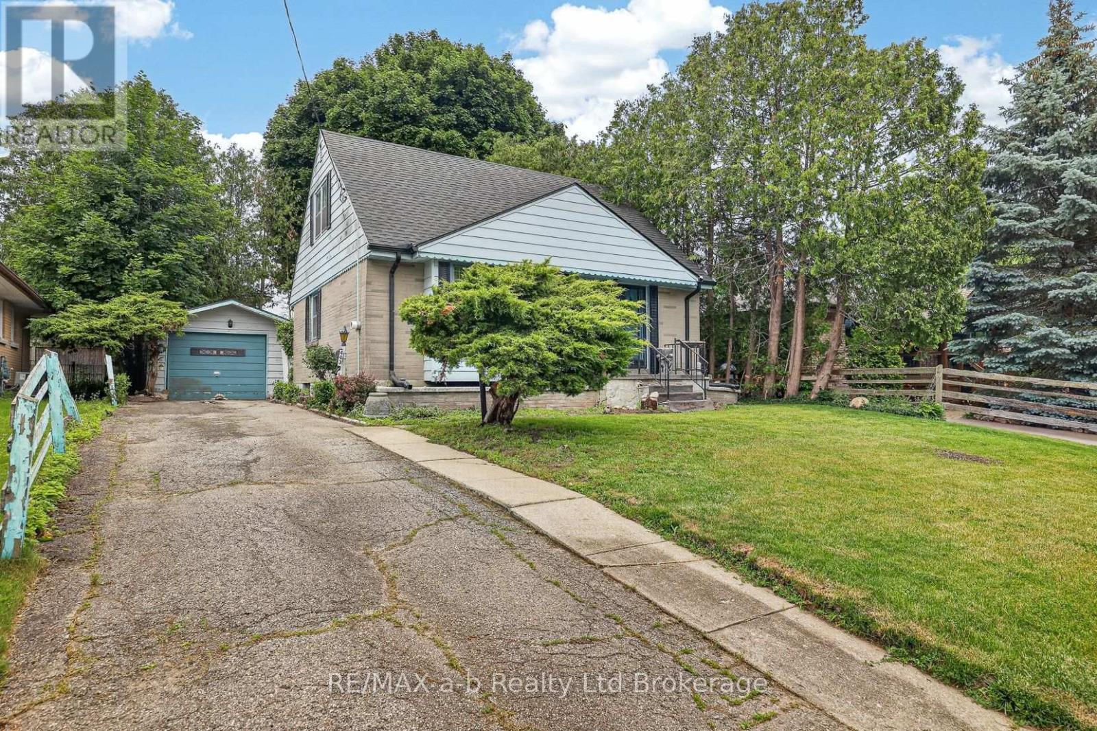 443 Rivercrest Drive, Woodstock, Ontario  N4S 5W5 - Photo 2 - X13454734