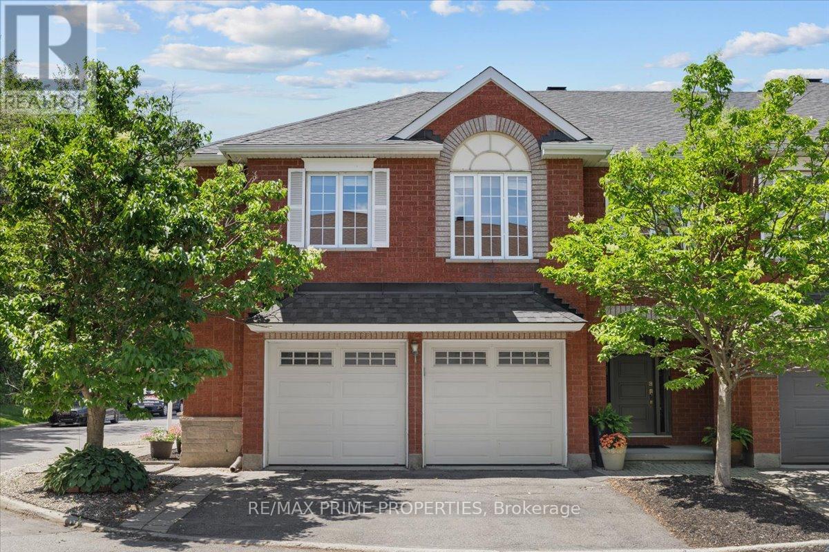 201 GLADEVIEW PRIVATE, Ottawa, Ontario