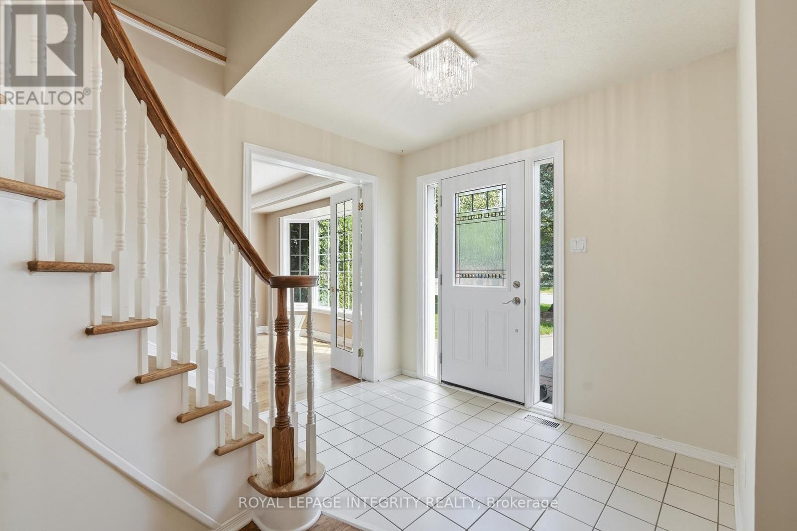 50 Bramble Wood Crescent, Ottawa, Ontario  K2M 2H4 - Photo 3 - X13456714