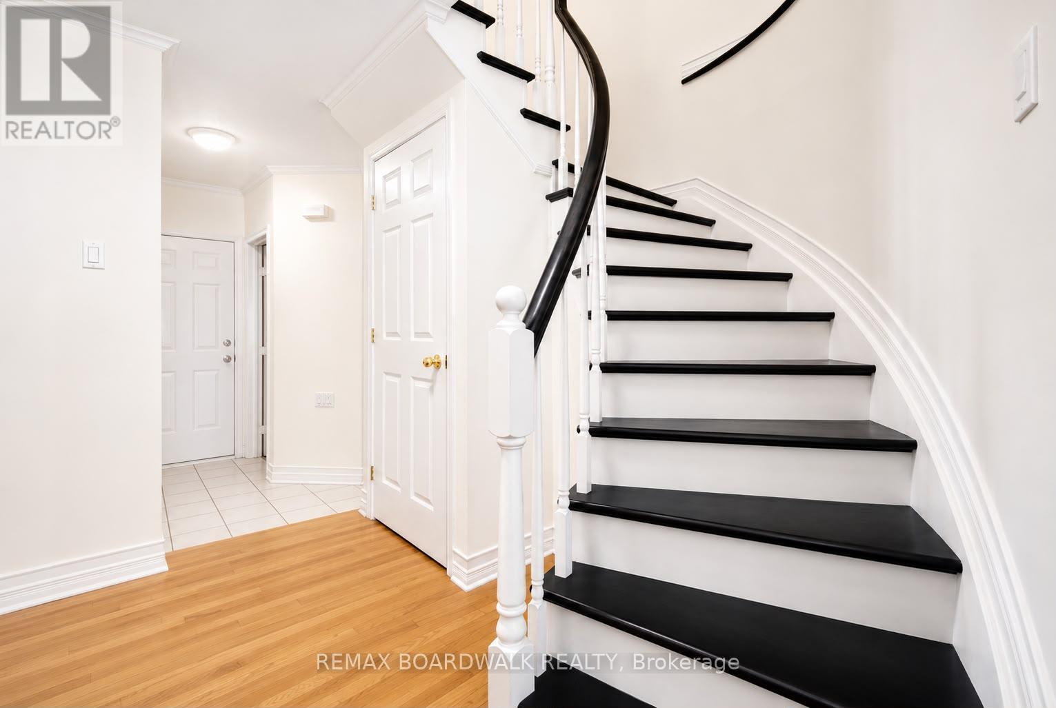 42 College Circle, Ottawa, Ontario  K1K 4R8 - Photo 4 - X13456768