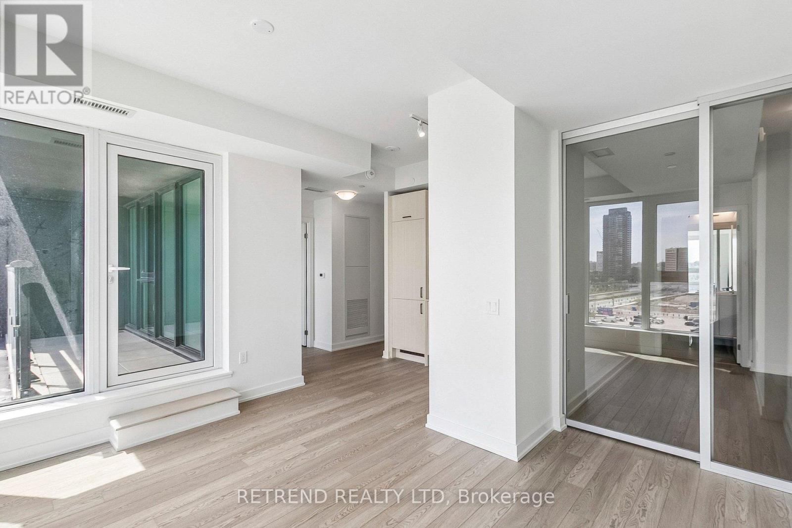 607 - 5 Quarrington Lane, Toronto, Ontario  M3C 0S5 - Photo 4 - C13456700