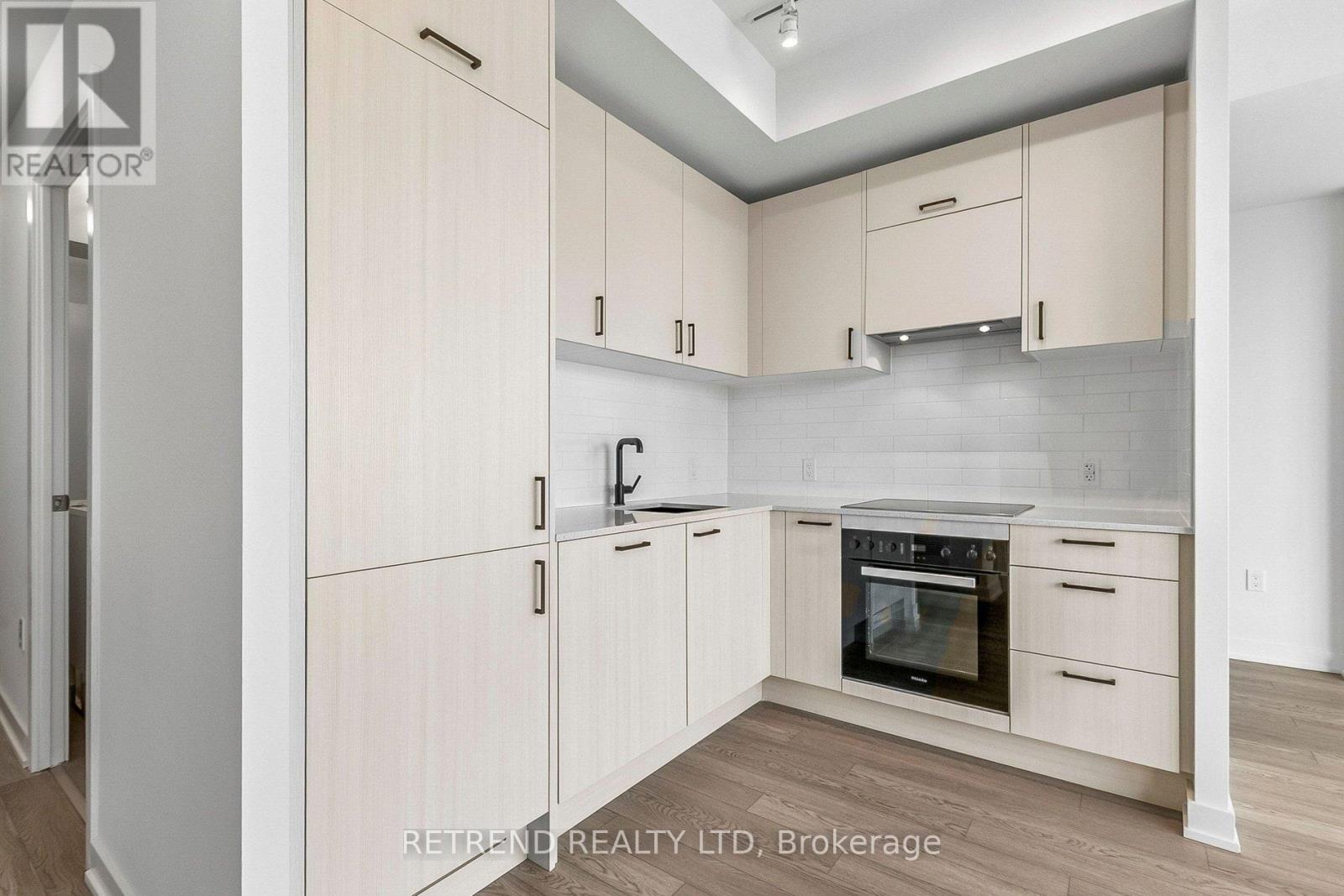 607 - 5 Quarrington Lane, Toronto, Ontario  M3C 0S5 - Photo 8 - C13456700