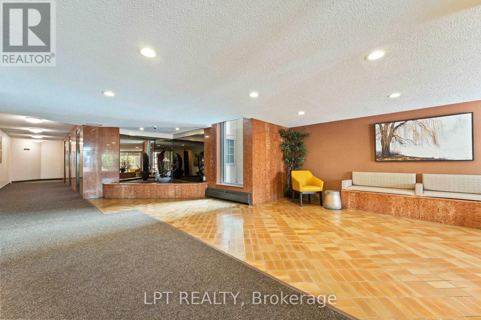 314 - 555 Brittany Drive, Ottawa, Ontario  K1K 4C5 - Photo 3 - X13047930