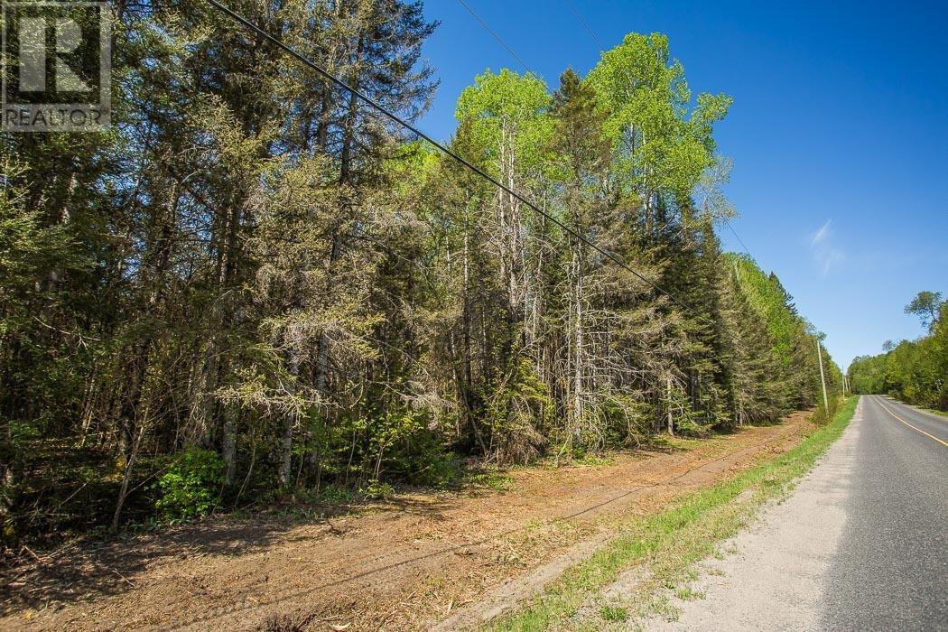 1416 Highway 532, Unorganized, Searchmont, Ontario  P0S 1J0 - Photo 15 - SM261416
