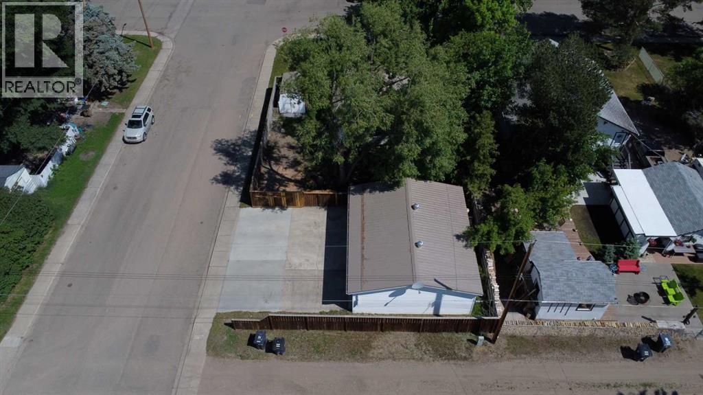 31 Spruce Avenue W, Brooks, Alberta  T1R 0A2 - Photo 4 - A2321157