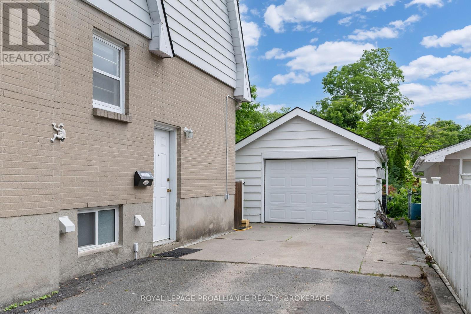 12 Westmoreland Road, Kingston, Ontario  K7M 1J5 - Photo 4 - X13456606
