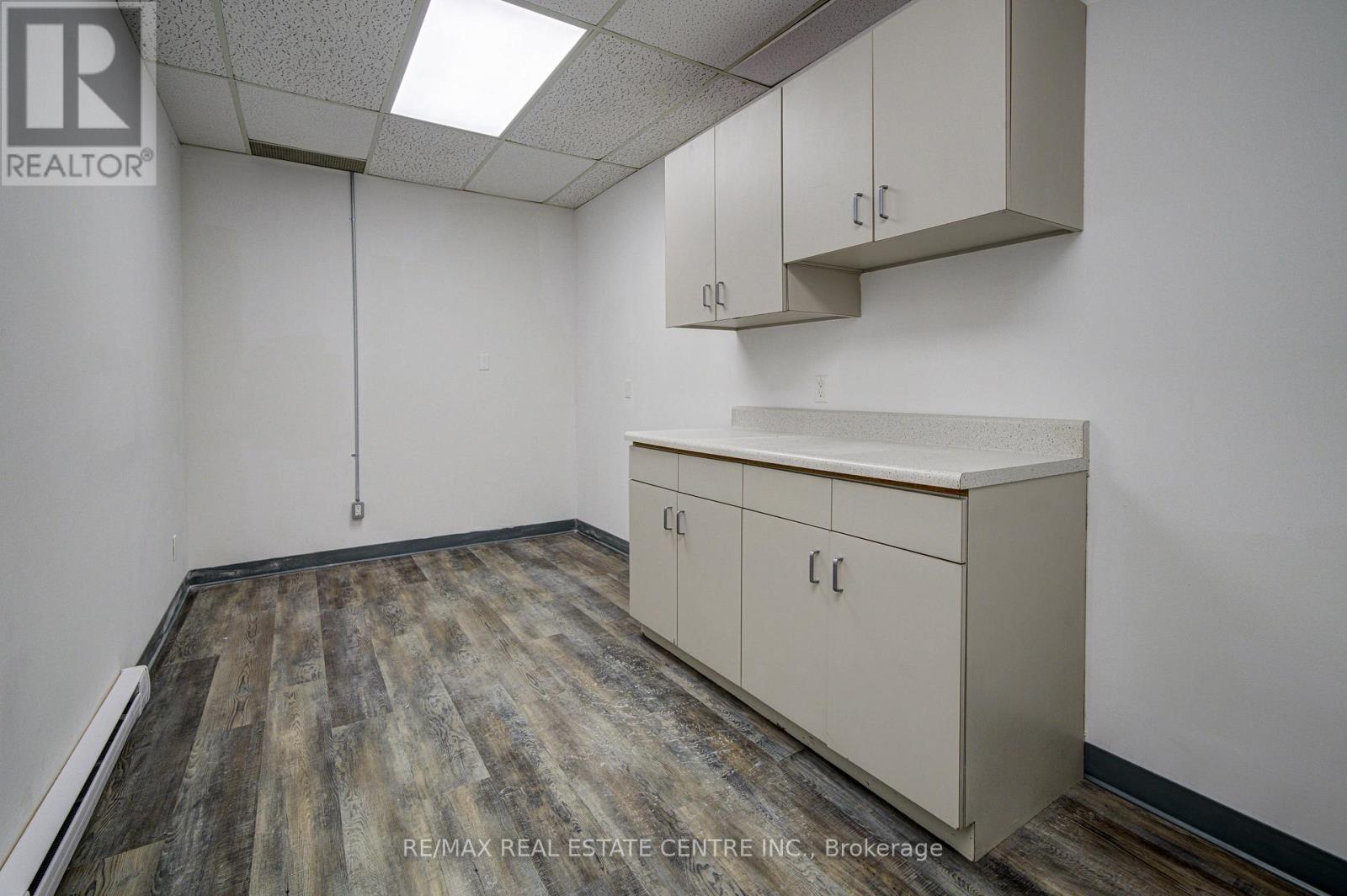 L10 - 15 Elizabeth Street, Orangeville, Ontario  L9W 3X3 - Photo 15 - W13022080