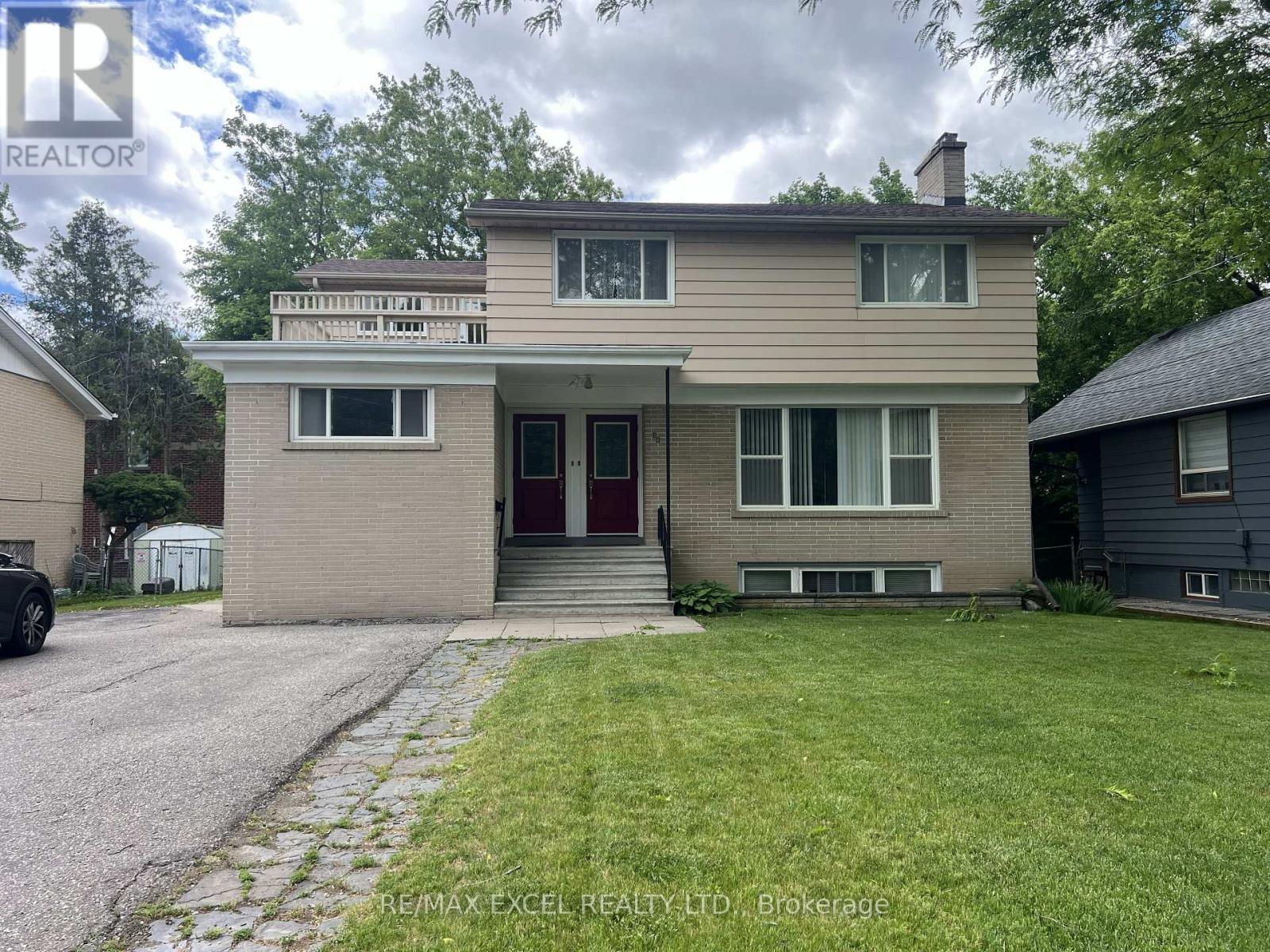 36 HALL STREET, Richmond Hill, Ontario