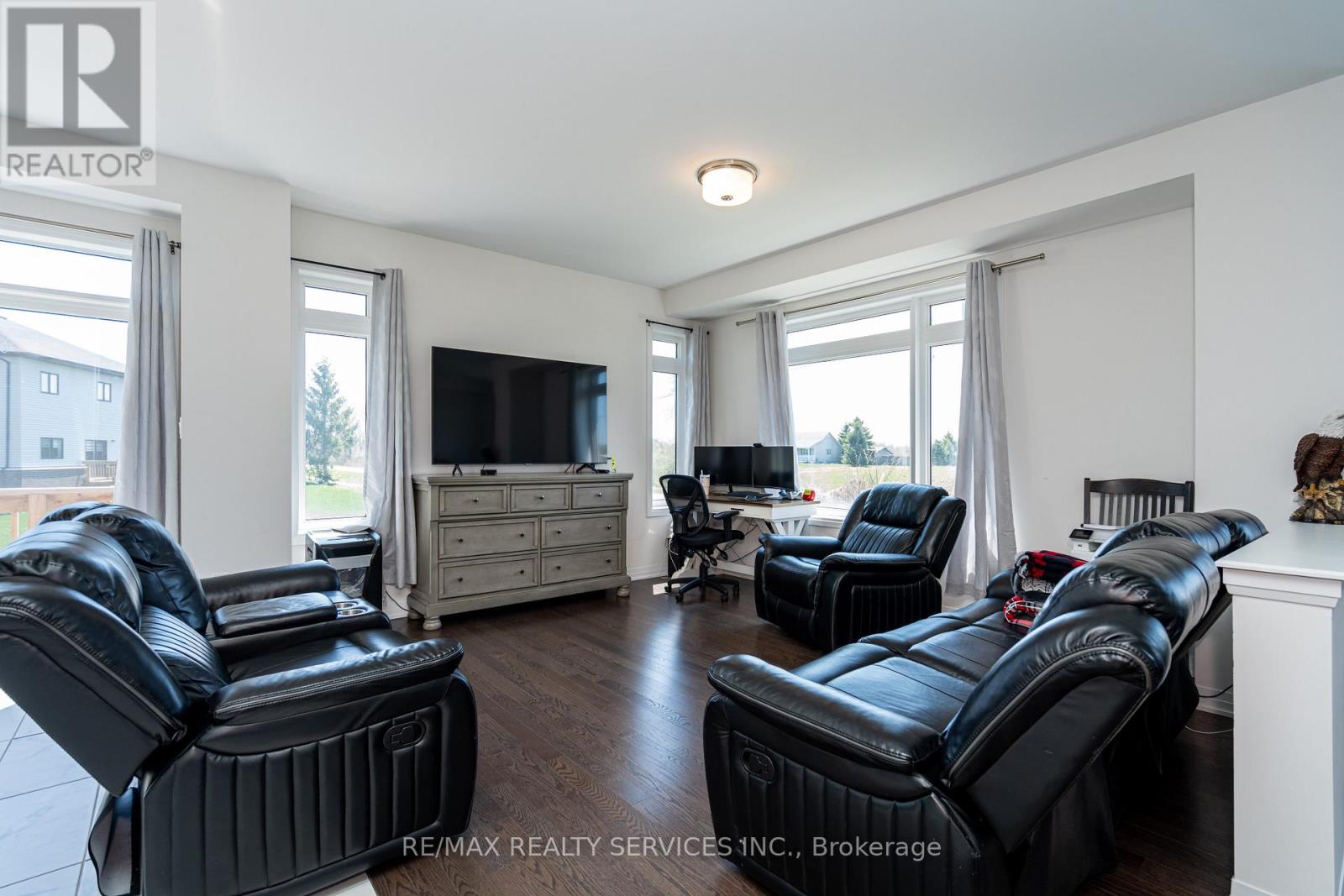 3700 Quayside Drive, Severn (West Shore), Ontario  L3V 6H3 - Photo 22 - S13456730