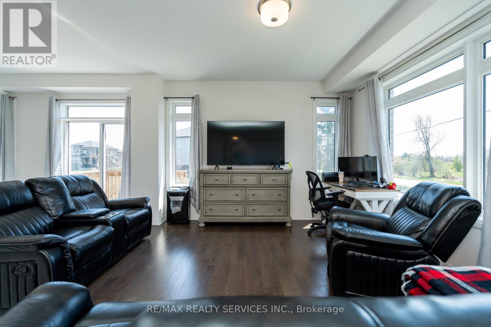 3700 Quayside Drive, Severn (West Shore), Ontario  L3V 6H3 - Photo 23 - S13456730