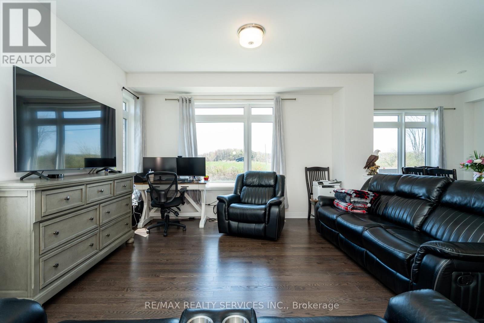 3700 Quayside Drive, Severn (West Shore), Ontario  L3V 6H3 - Photo 24 - S13456730