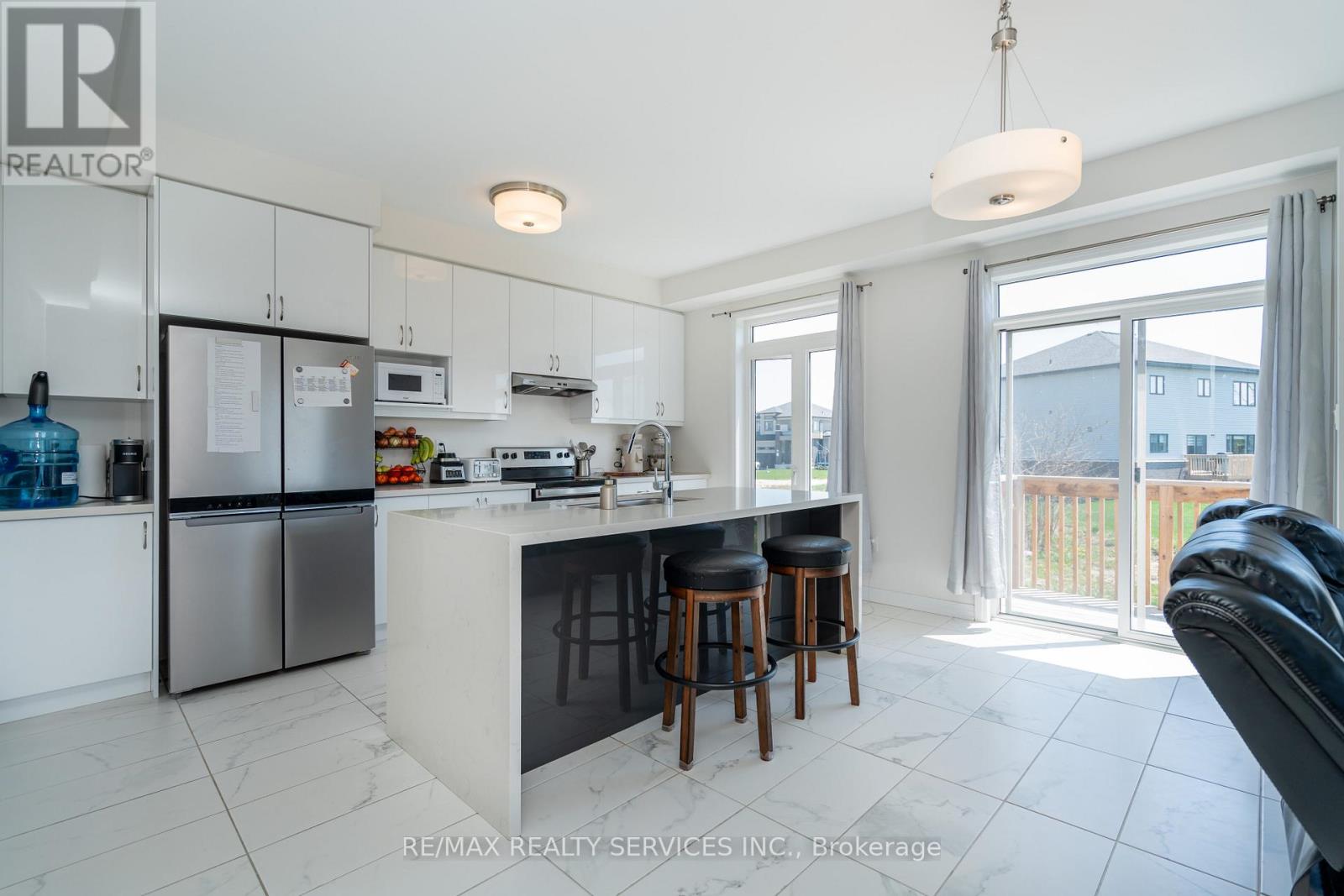 3700 Quayside Drive, Severn (West Shore), Ontario  L3V 6H3 - Photo 28 - S13456730