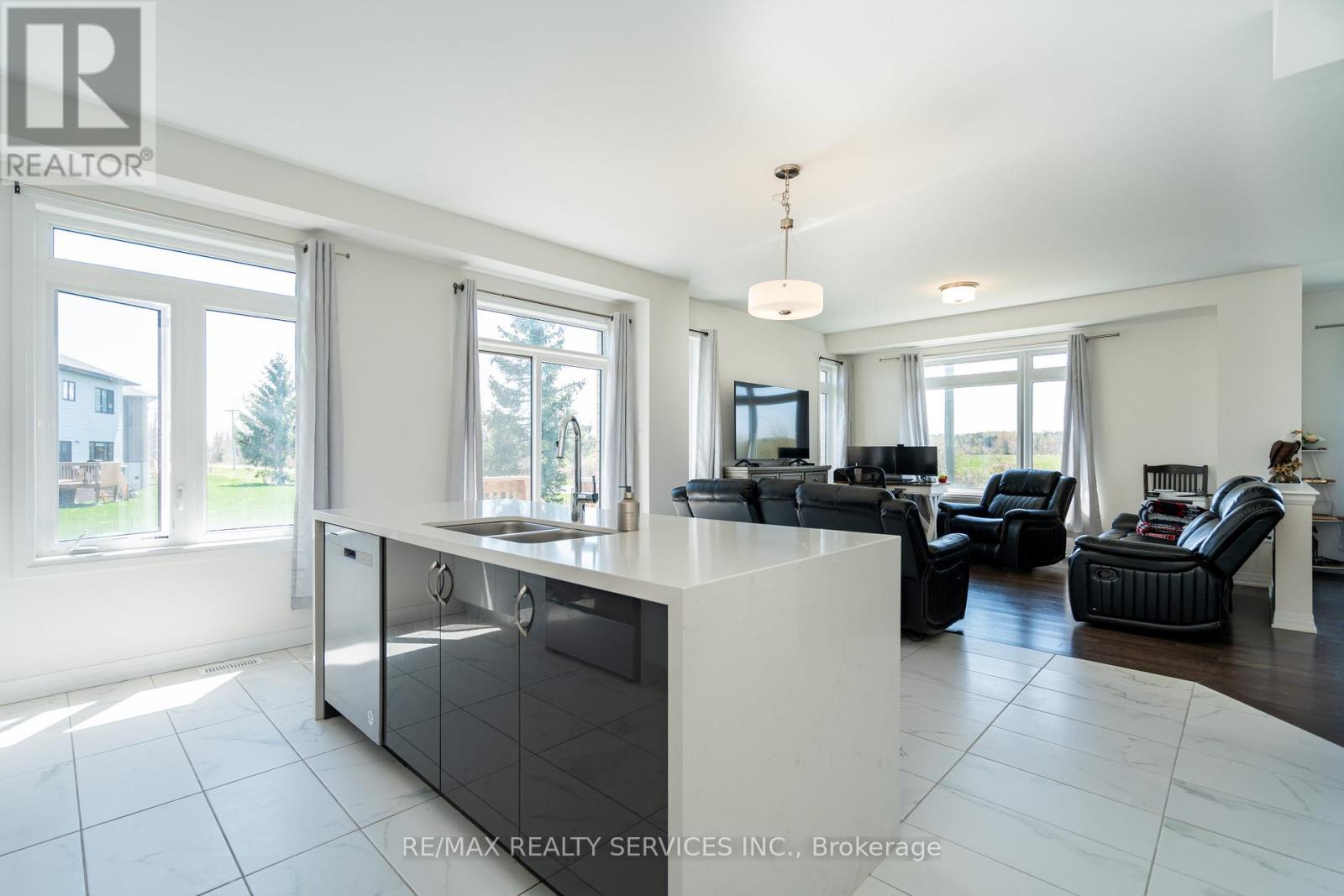 3700 Quayside Drive, Severn (West Shore), Ontario  L3V 6H3 - Photo 30 - S13456730