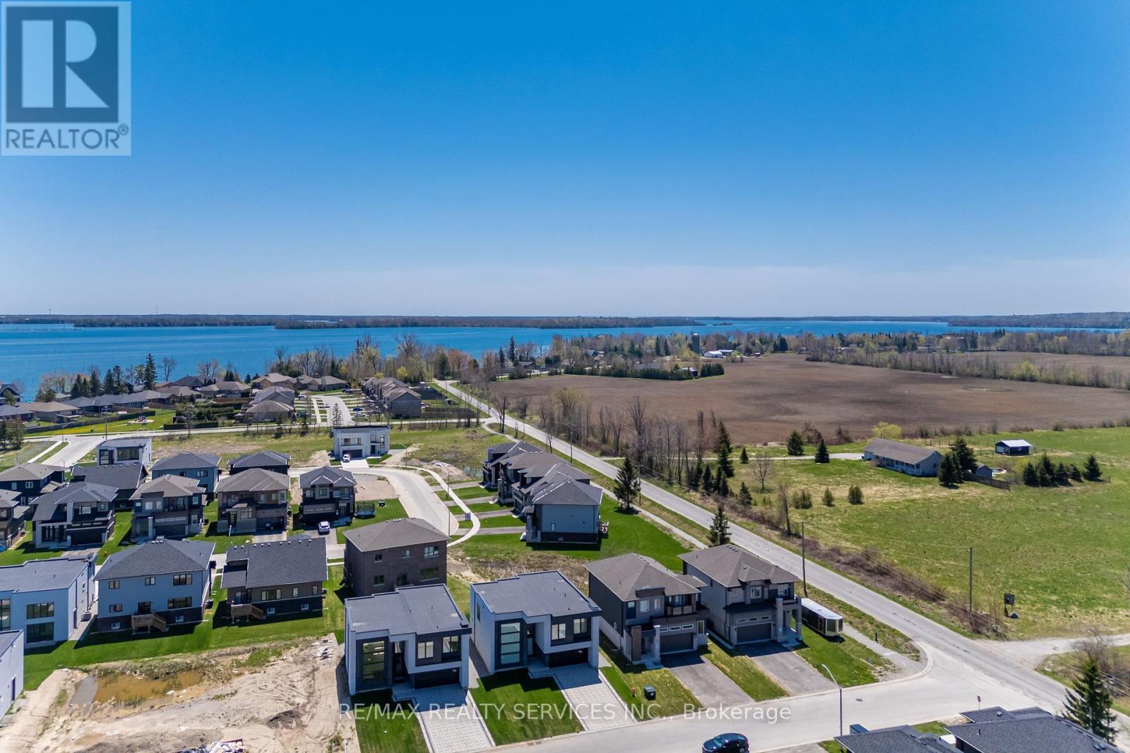 3700 Quayside Drive, Severn (West Shore), Ontario  L3V 6H3 - Photo 4 - S13456730