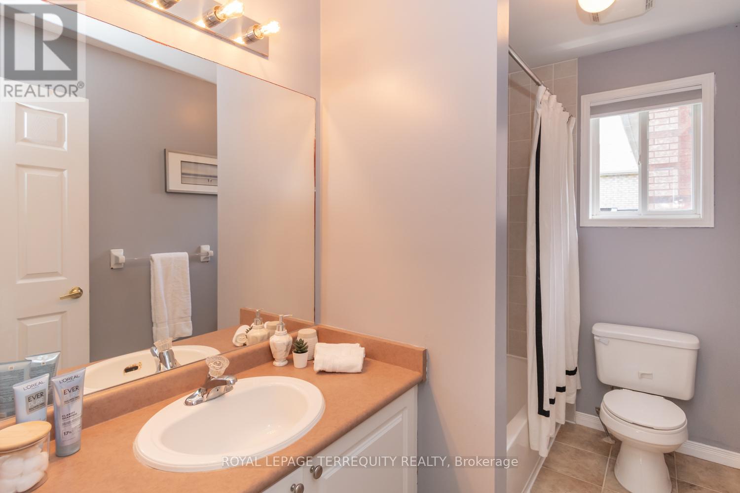 14 Hewitt Place, Barrie, Ontario  L4M 7B3 - Photo 19 - S13456760