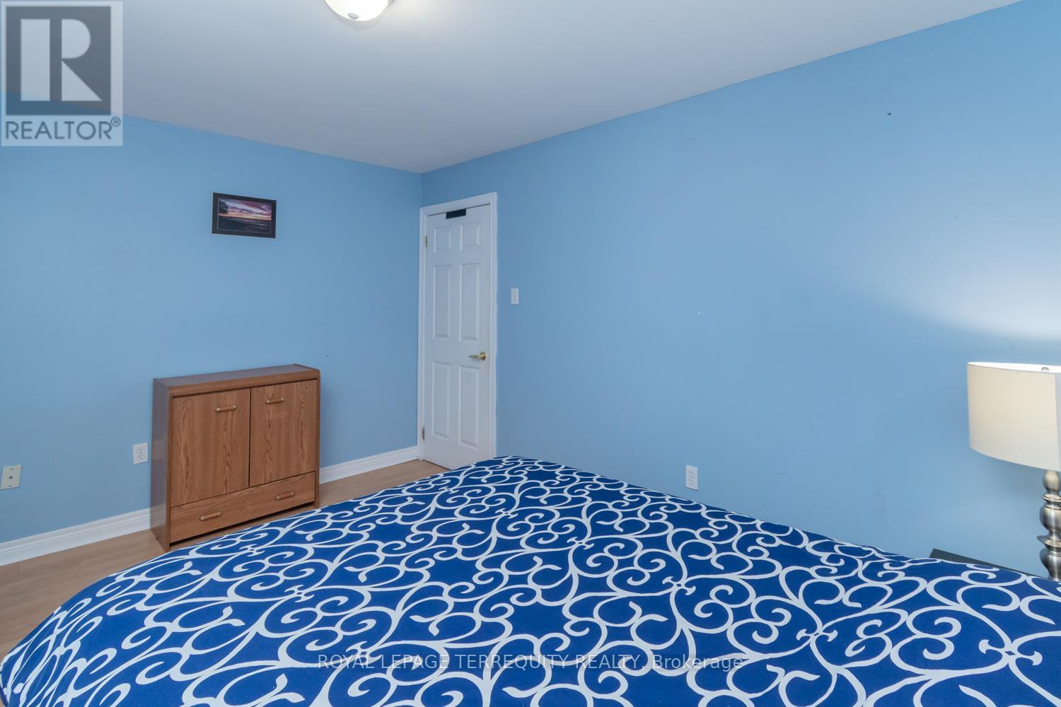 14 Hewitt Place, Barrie, Ontario  L4M 7B3 - Photo 26 - S13456760