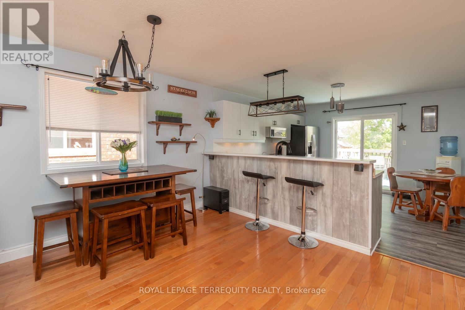 14 Hewitt Place, Barrie, Ontario  L4M 7B3 - Photo 7 - S13456760