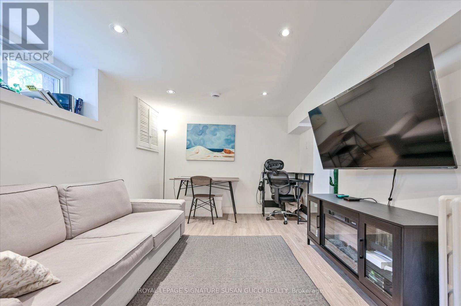 27 Bexhill Avenue, Toronto, Ontario  M1L 3B5 - Photo 19 - E13434368