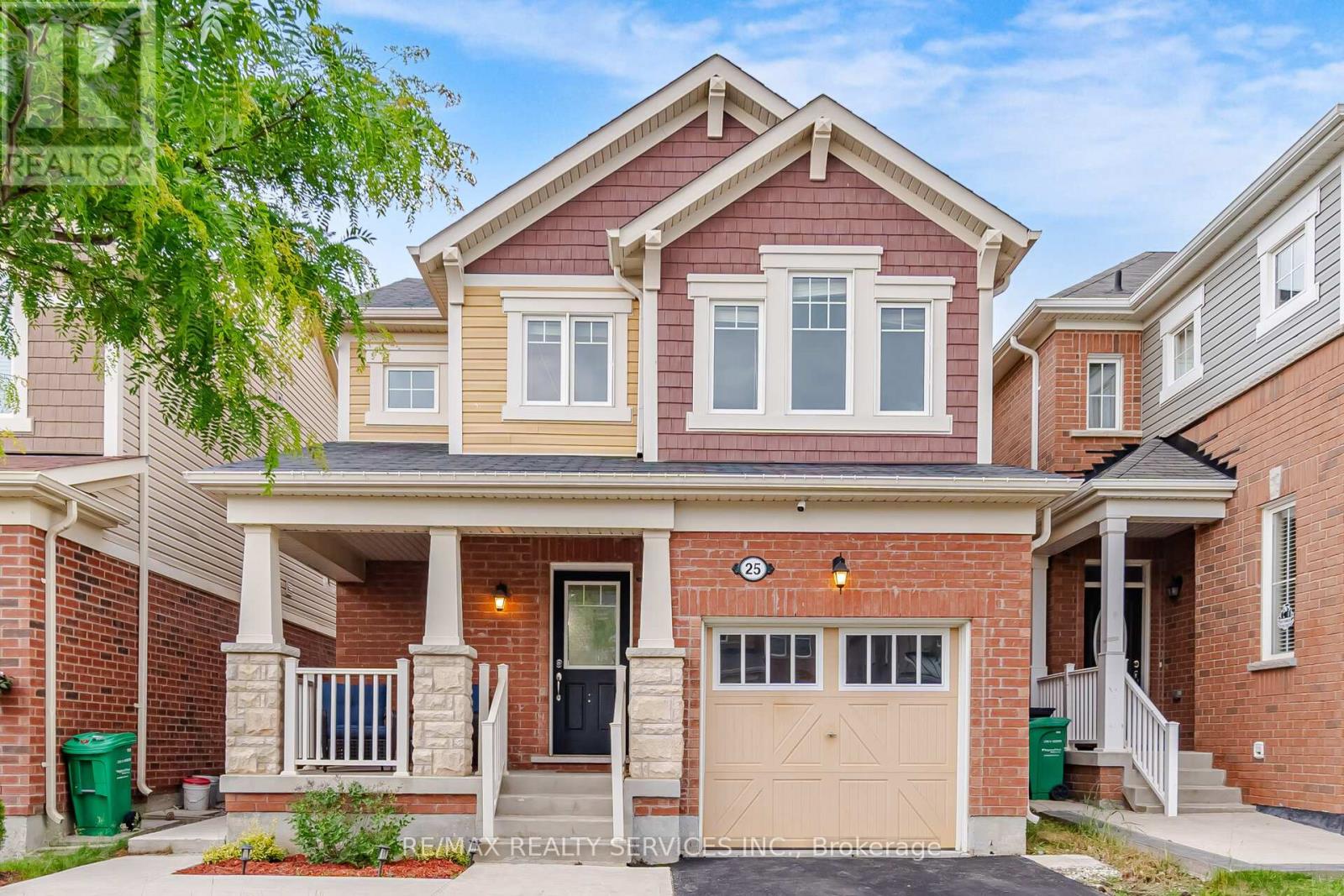 25 Bannister Crescent, Brampton, Ontario  L7A 4H2 - Photo 2 - W13456734