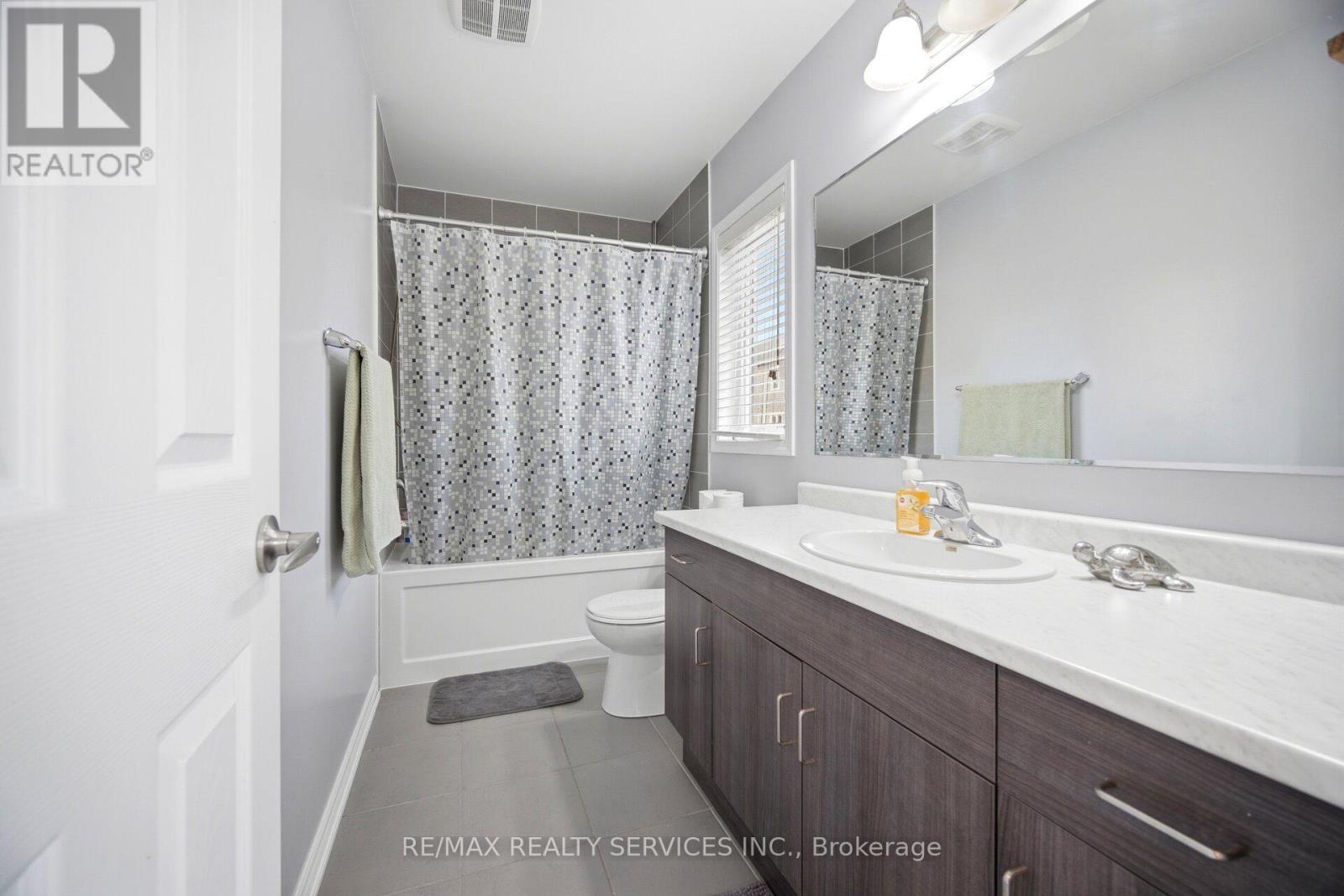 25 Bannister Crescent, Brampton, Ontario  L7A 4H2 - Photo 24 - W13456734