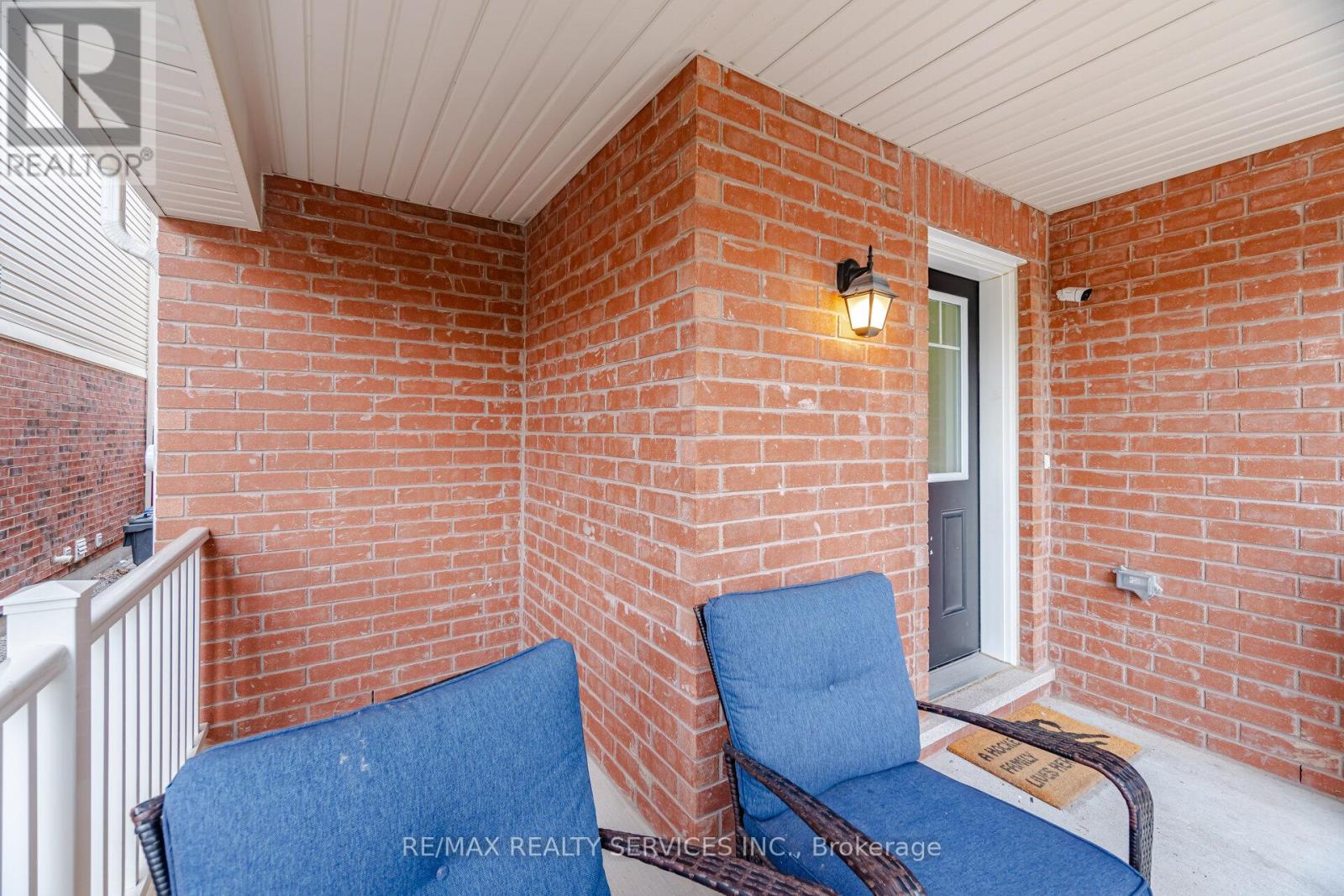 25 Bannister Crescent, Brampton, Ontario  L7A 4H2 - Photo 3 - W13456734