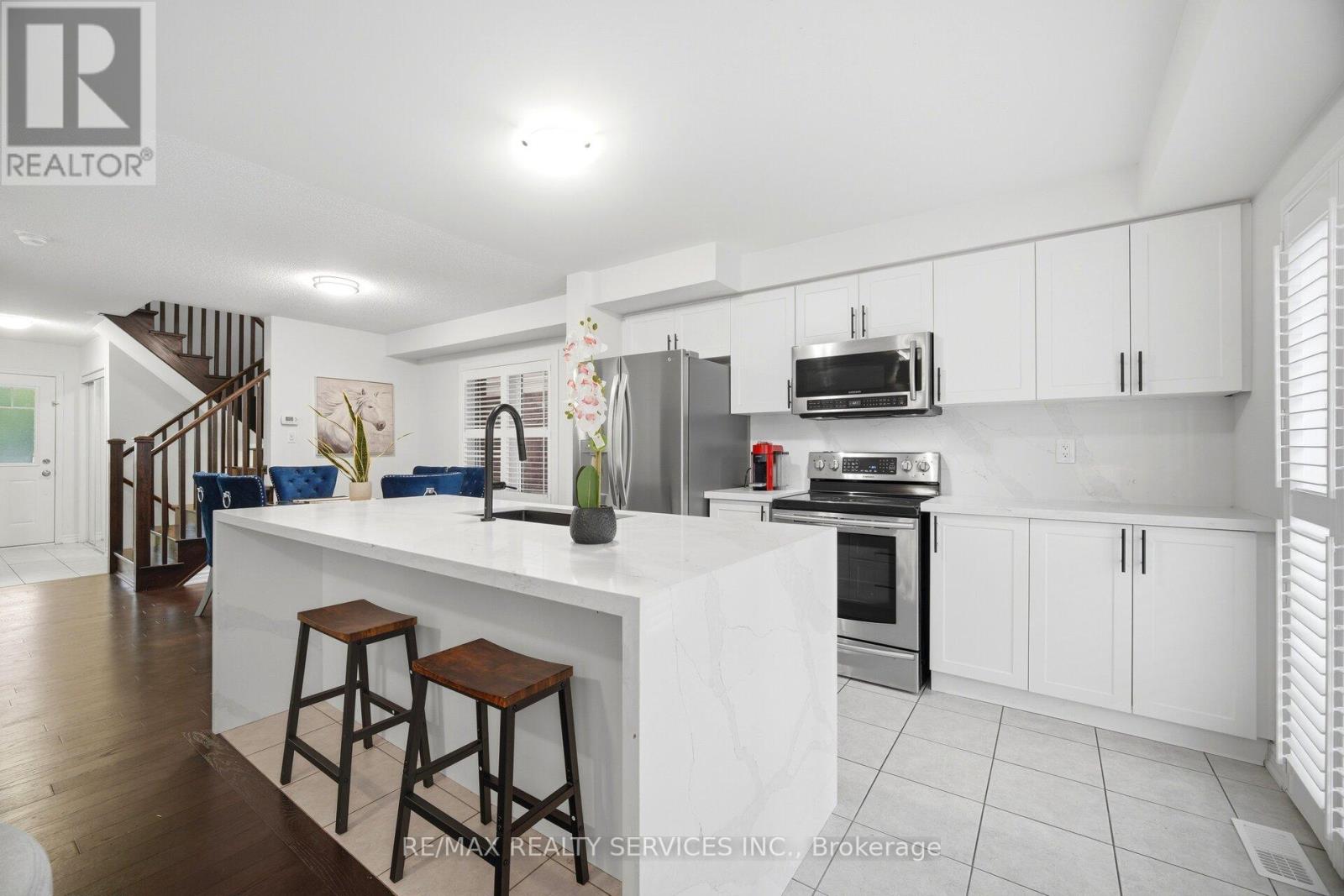 25 Bannister Crescent, Brampton, Ontario  L7A 4H2 - Photo 8 - W13456734