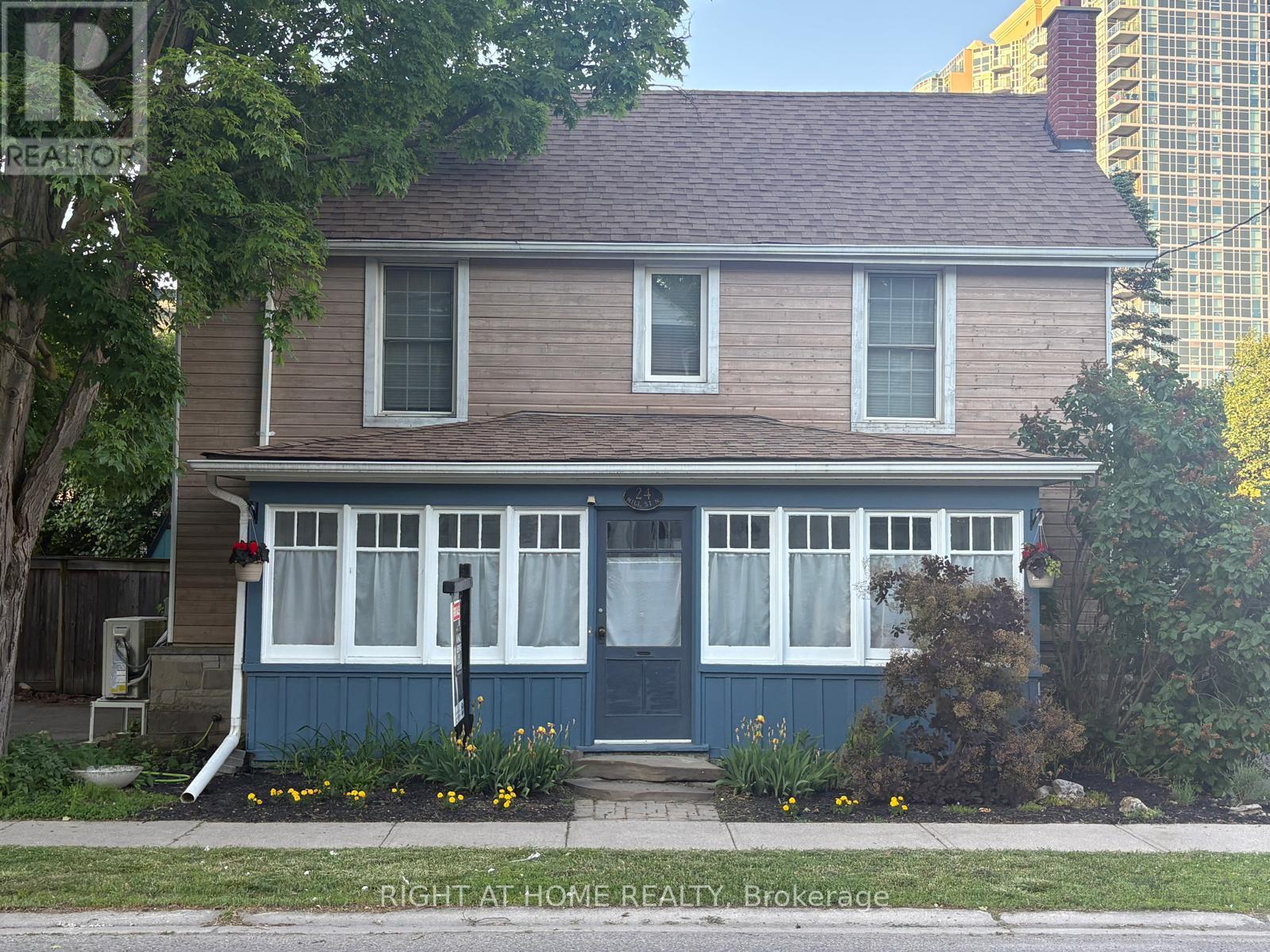 24 MILL STREET N, Brampton, Ontario