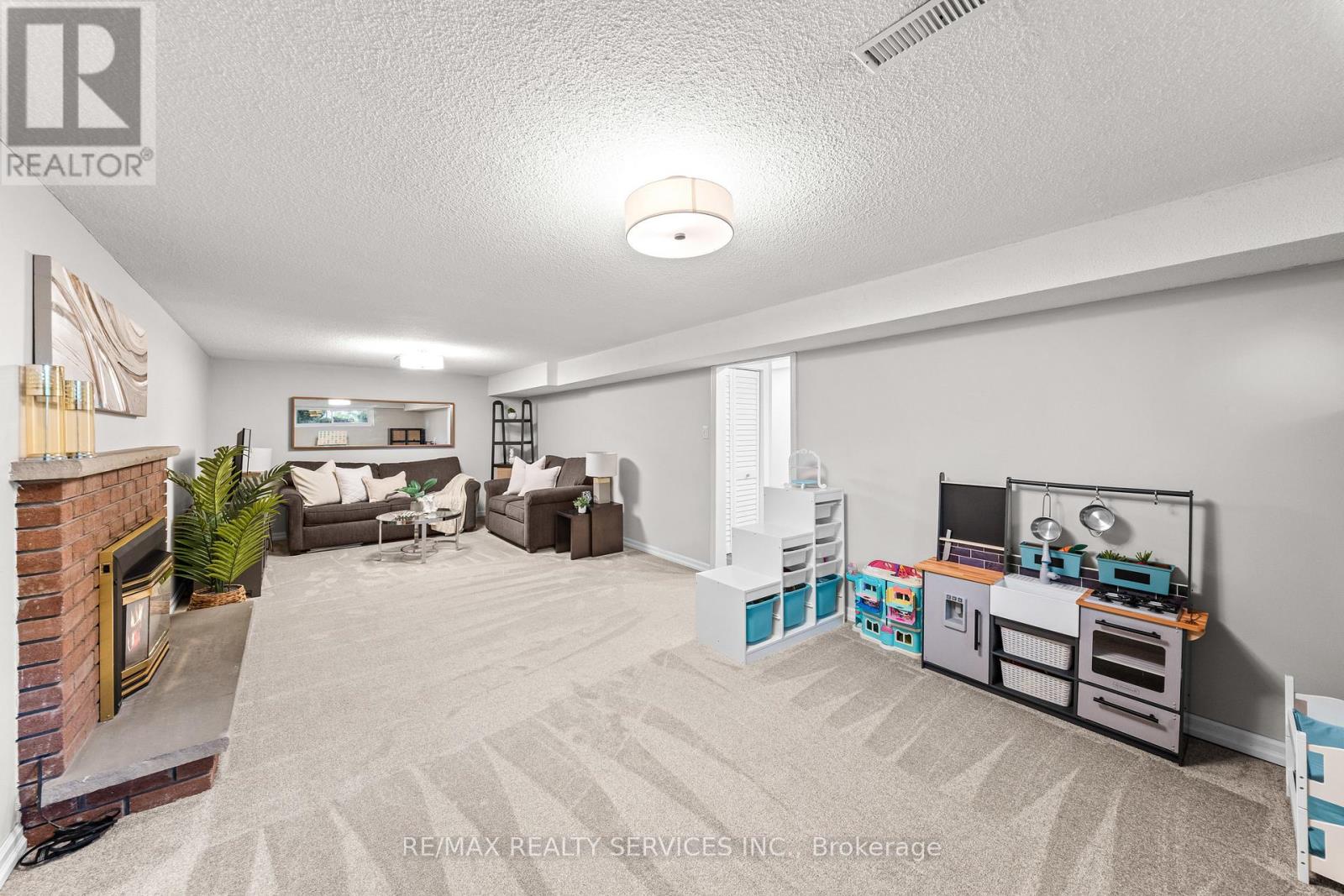 20 Linkdale Road, Brampton, Ontario  L6V 2Y4 - Photo 37 - W13452598
