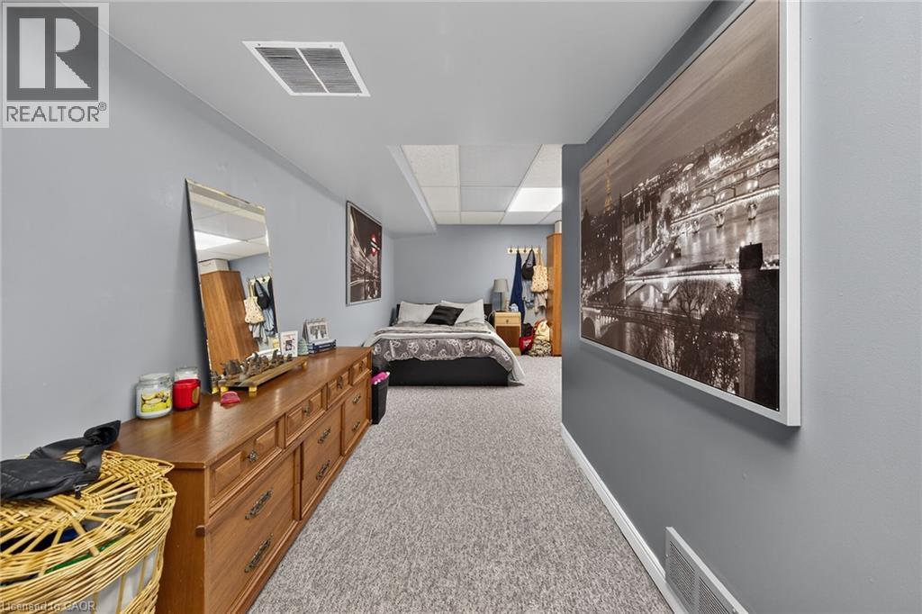 7 Corsica Court, Hamilton, Ontario  L9B 2E2 - Photo 41 - 40840467