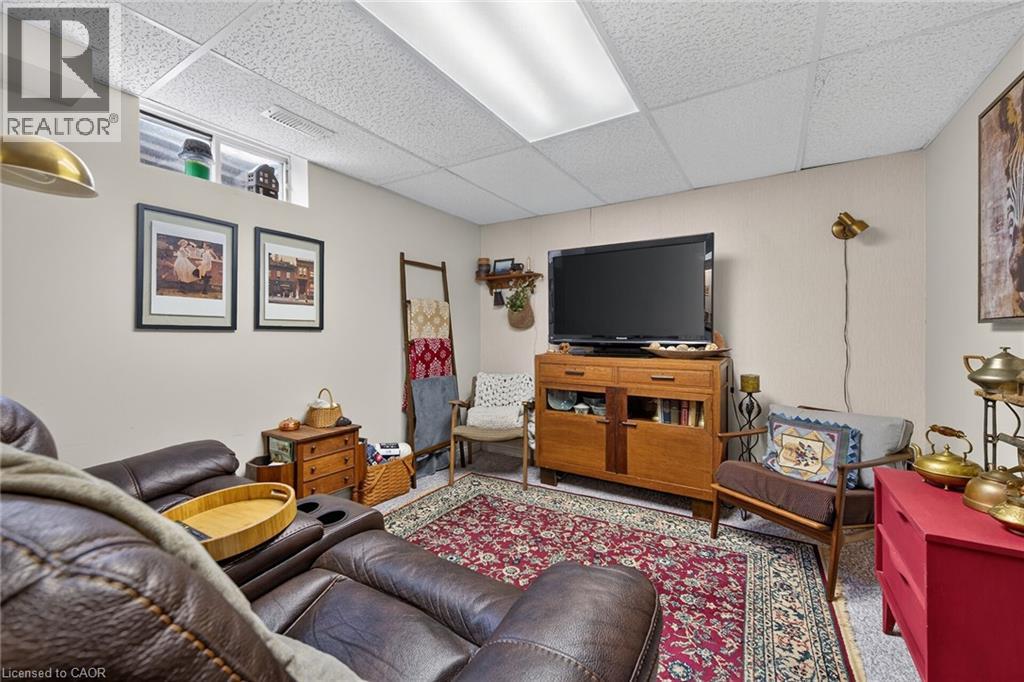 7 Corsica Court, Hamilton, Ontario  L9B 2E2 - Photo 38 - 40840467