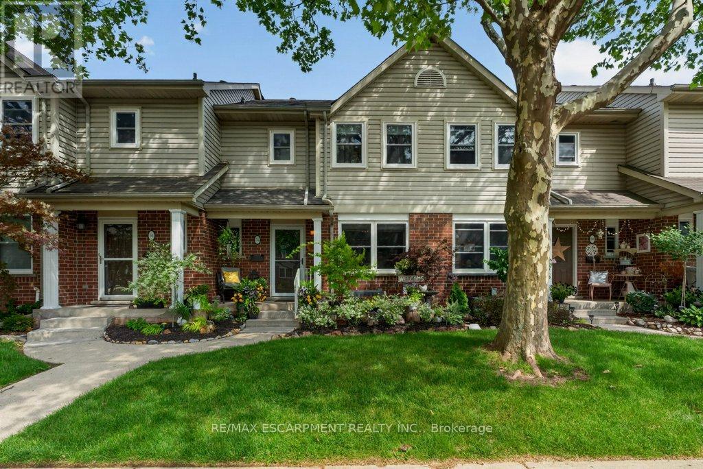 55 - 55 KERMAN AVENUE, Grimsby, Ontario