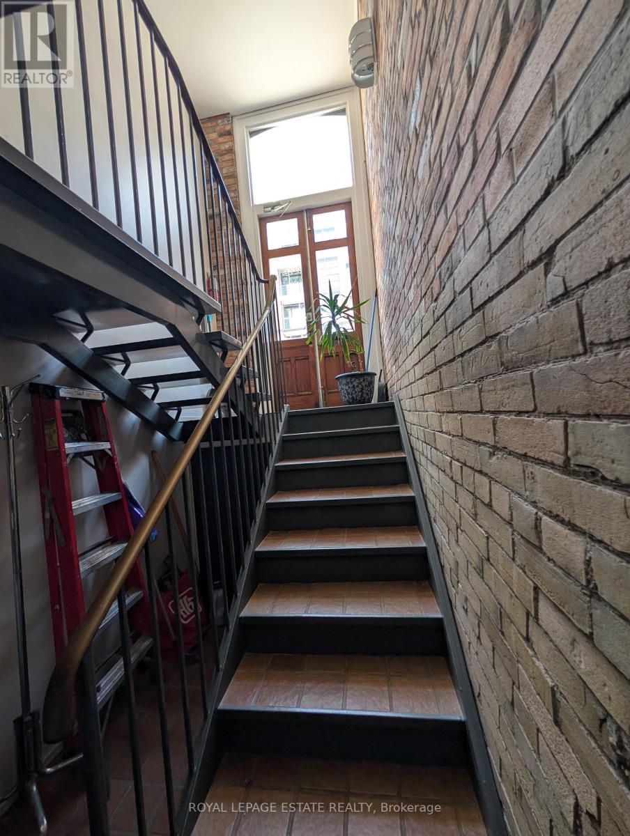 Lower Level - 238 Gerrard Street E, Toronto, Ontario  M5A 2E8 - Photo 5 - C13151866
