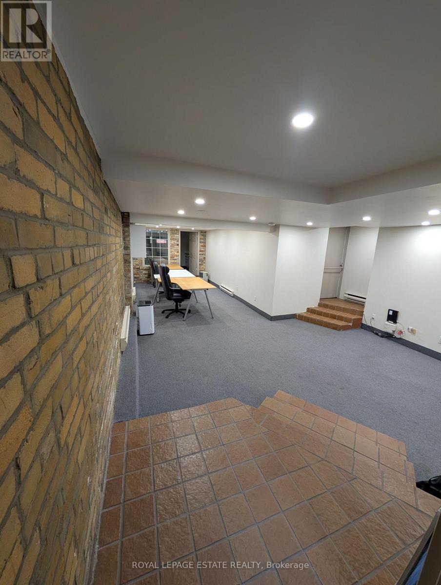 Lower Level - 238 Gerrard Street E, Toronto, Ontario  M5A 2E8 - Photo 6 - C13151866
