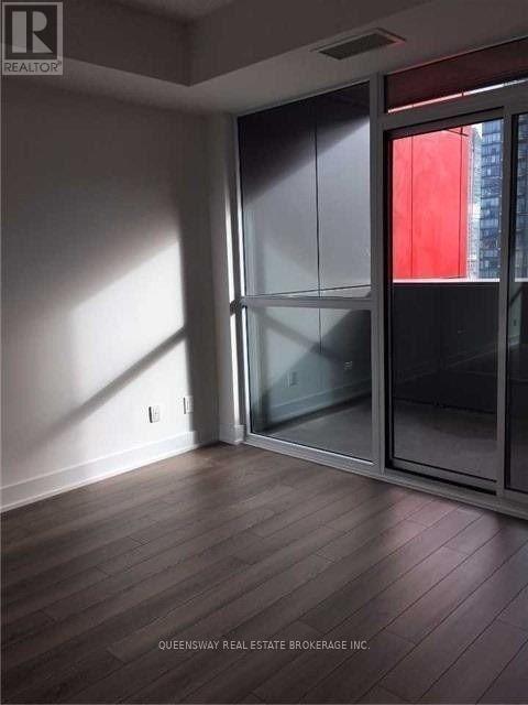 3007 - 318 Richmond Street W, Toronto, Ontario  M5V 1X2 - Photo 5 - C13454118