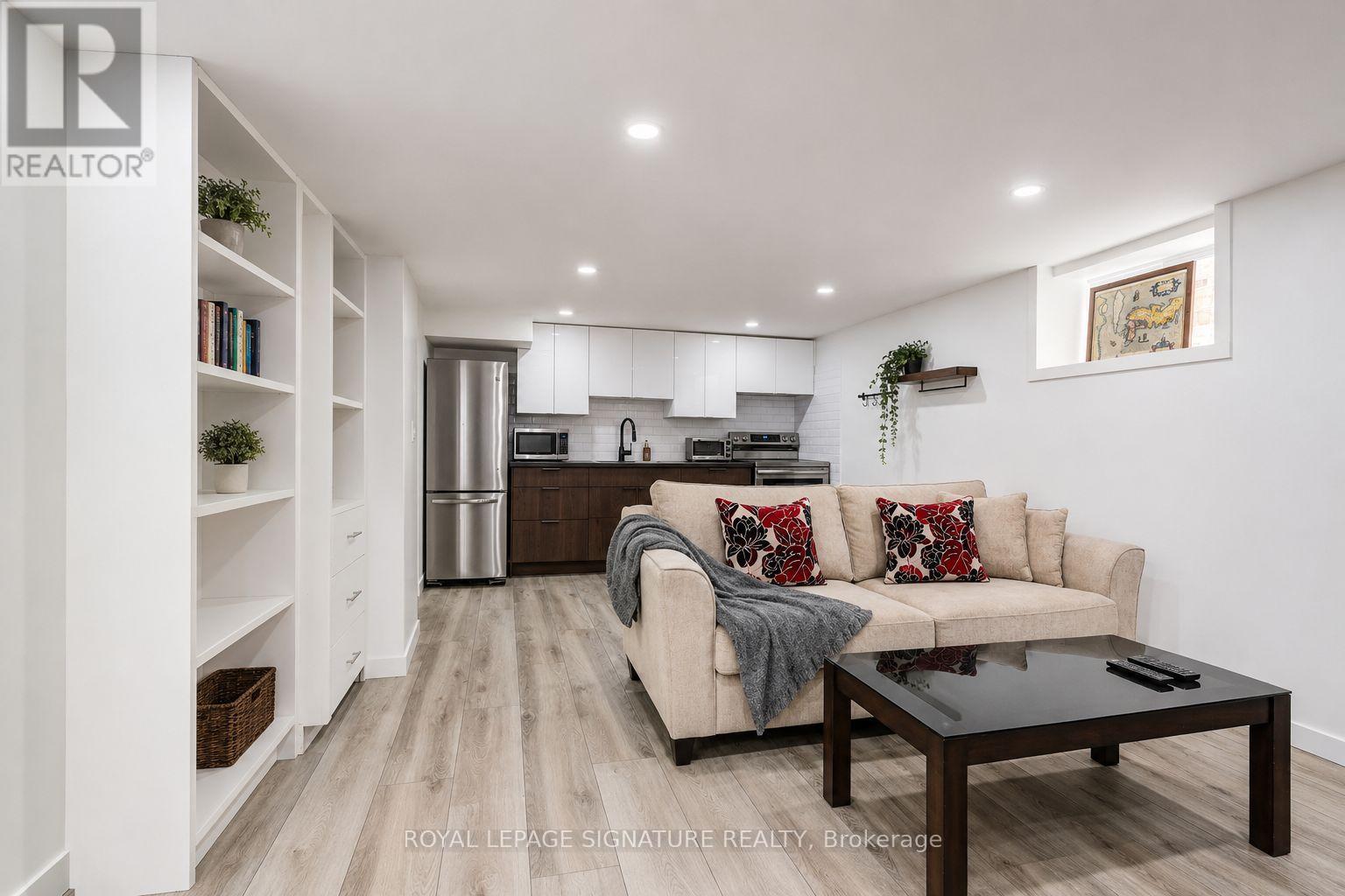 97 Donlands Avenue, Toronto, Ontario  M4J 3N9 - Photo 32 - E13455636
