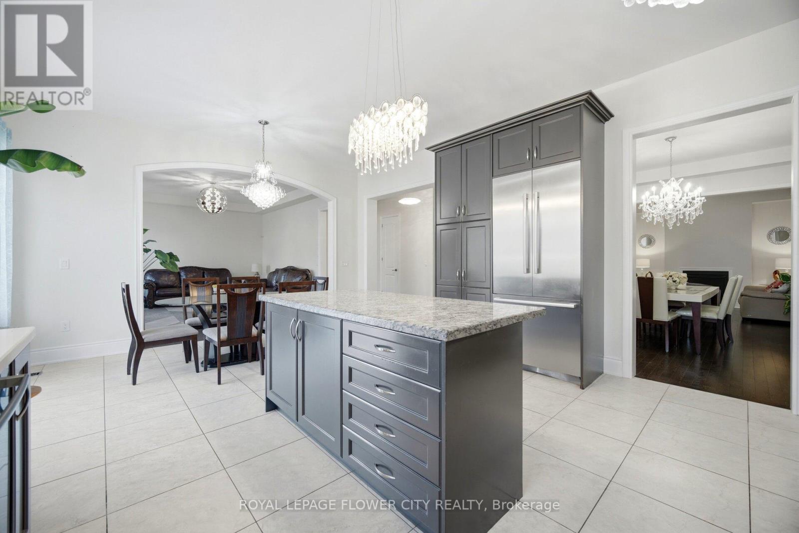 35 Gordon Drive, Brampton, Ontario L6P 4G8 - Photo 12 - W13454318