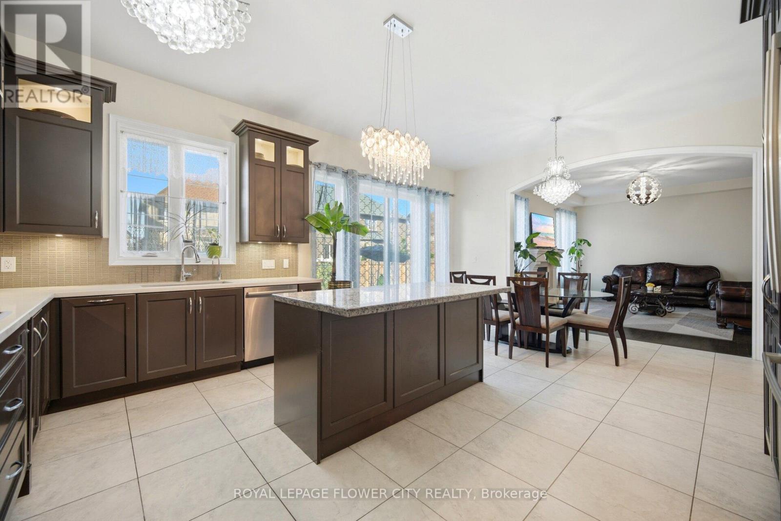 35 Gordon Drive, Brampton, Ontario L6P 4G8 - Photo 13 - W13454318
