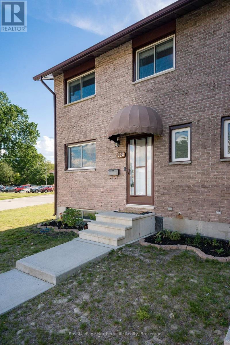 1 - 328 Wickstead Avenue, North Bay, Ontario  P1A 3L8 - Photo 2 - X13456838