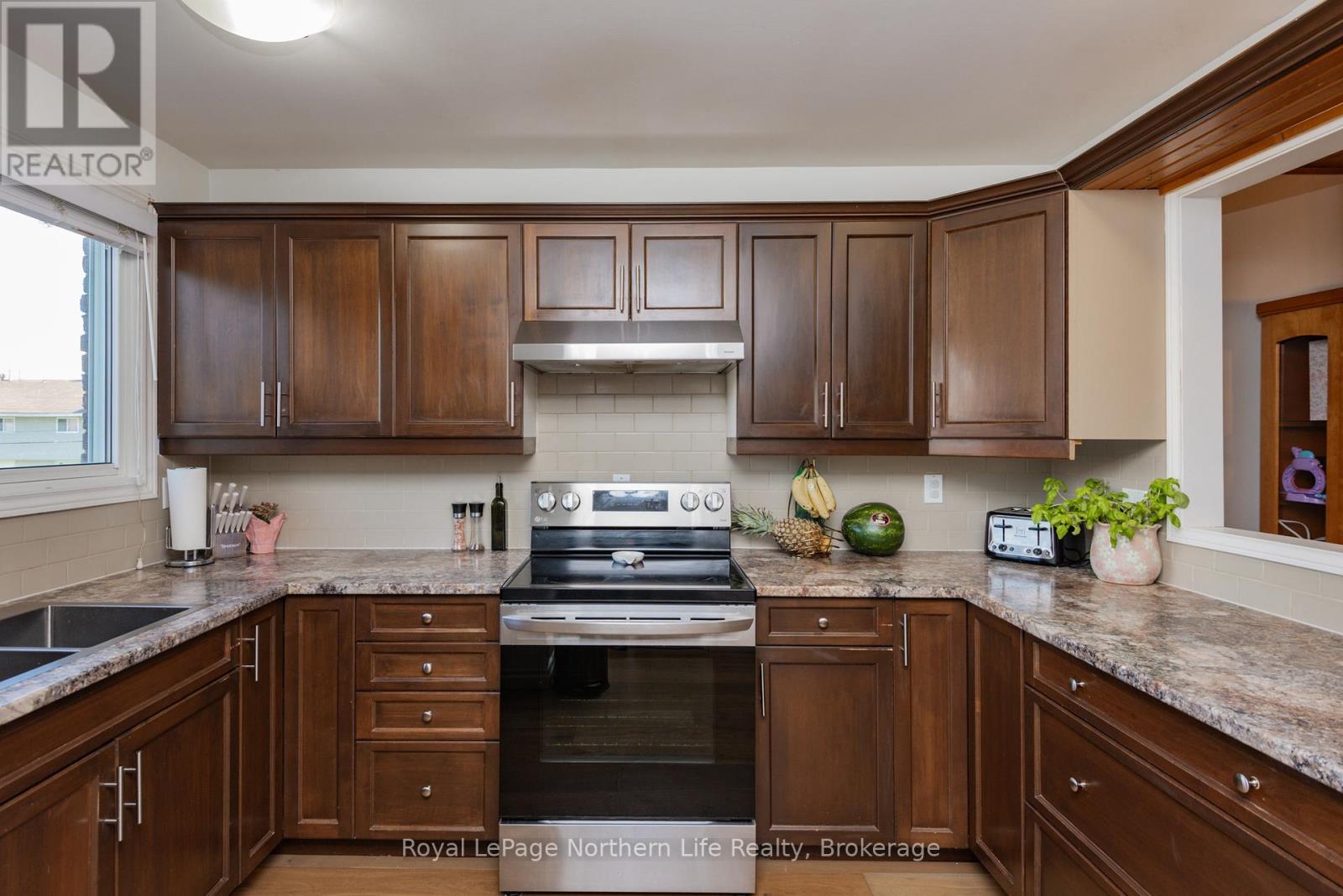 1 - 328 Wickstead Avenue, North Bay, Ontario  P1A 3L8 - Photo 4 - X13456838