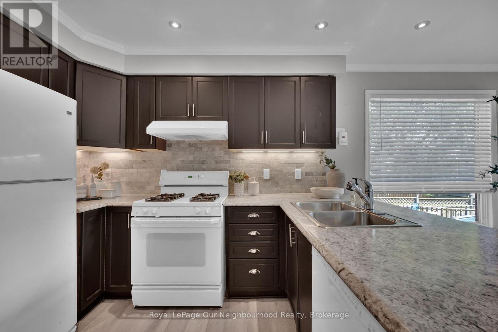 99 Foster Creek Drive, Clarington, Ontario  L1B 1G5 - Photo 12 - E13456874