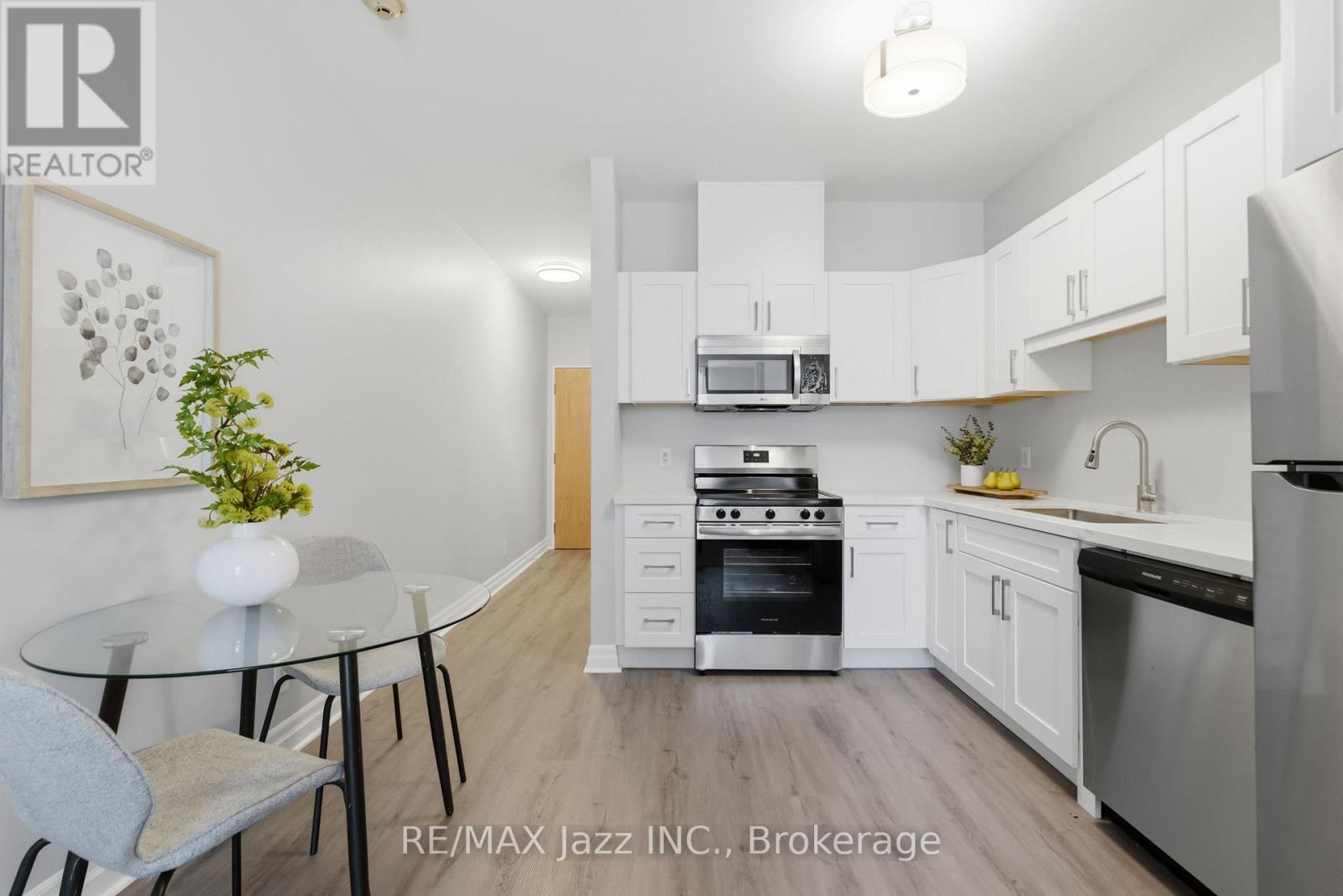102 - 44 Bond Street W, Oshawa, Ontario L1G 6R2 - Photo 15 - E13456932