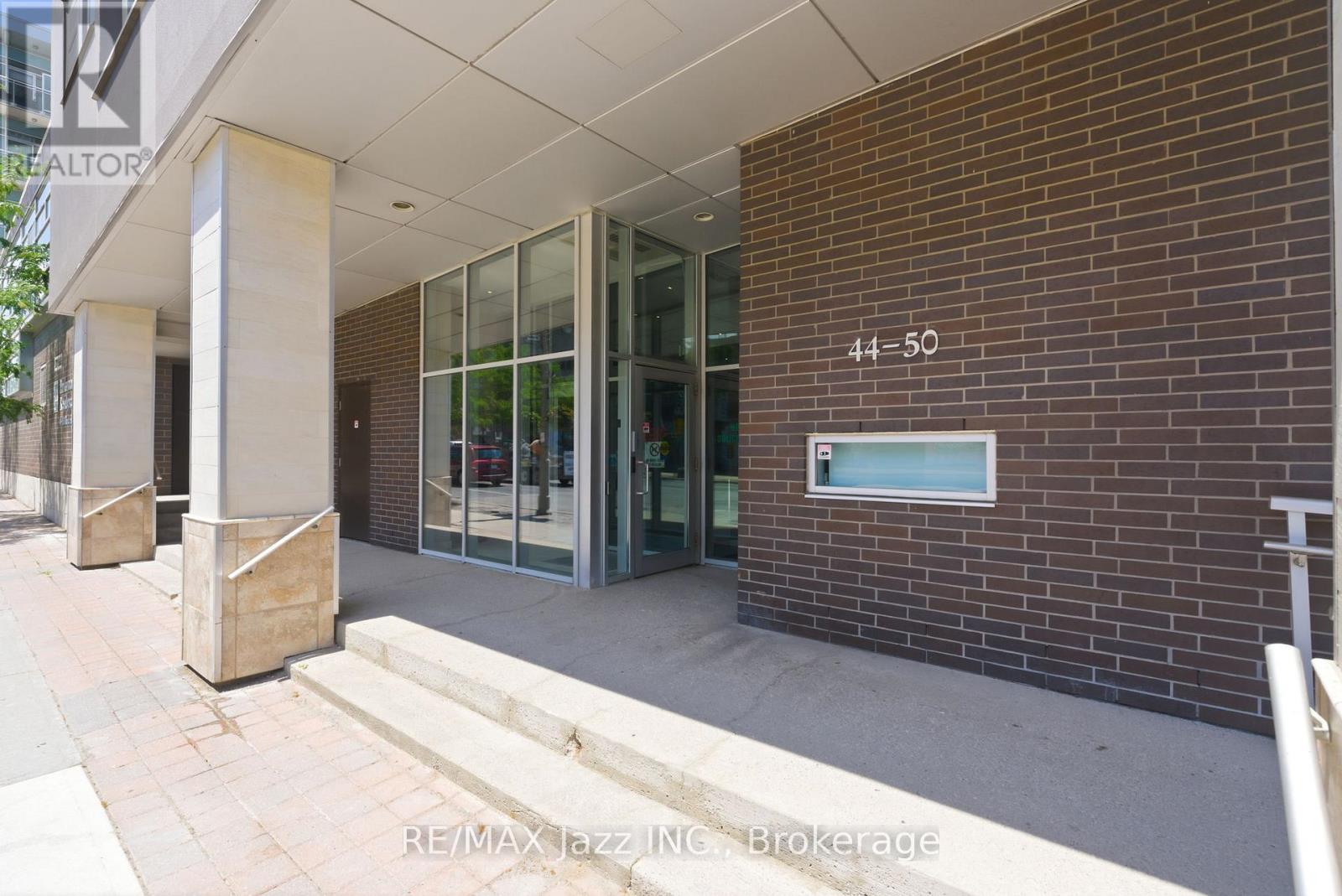 102 - 44 Bond Street W, Oshawa, Ontario L1G 6R2 - Photo 2 - E13456932