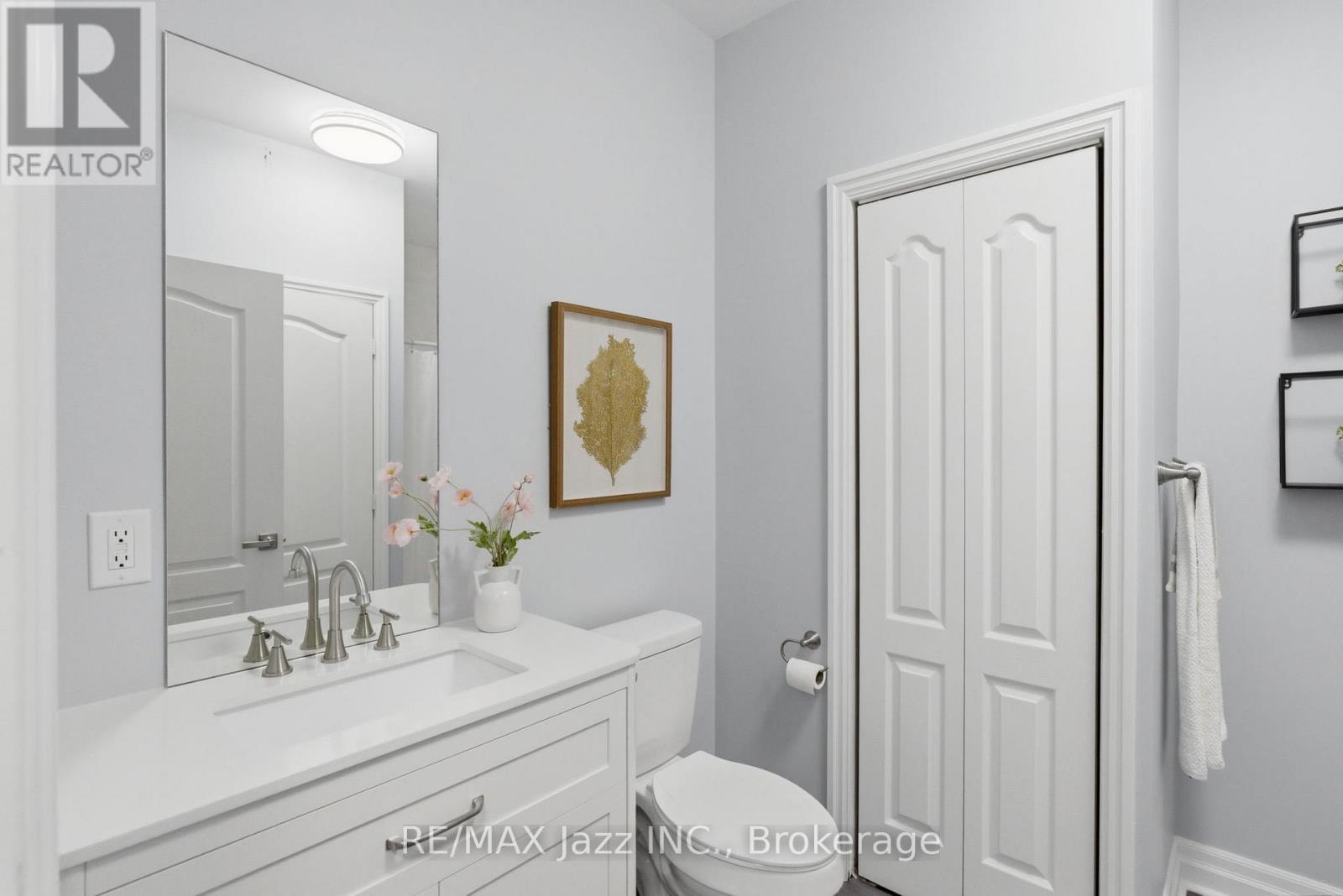 102 - 44 Bond Street W, Oshawa, Ontario L1G 6R2 - Photo 5 - E13456932