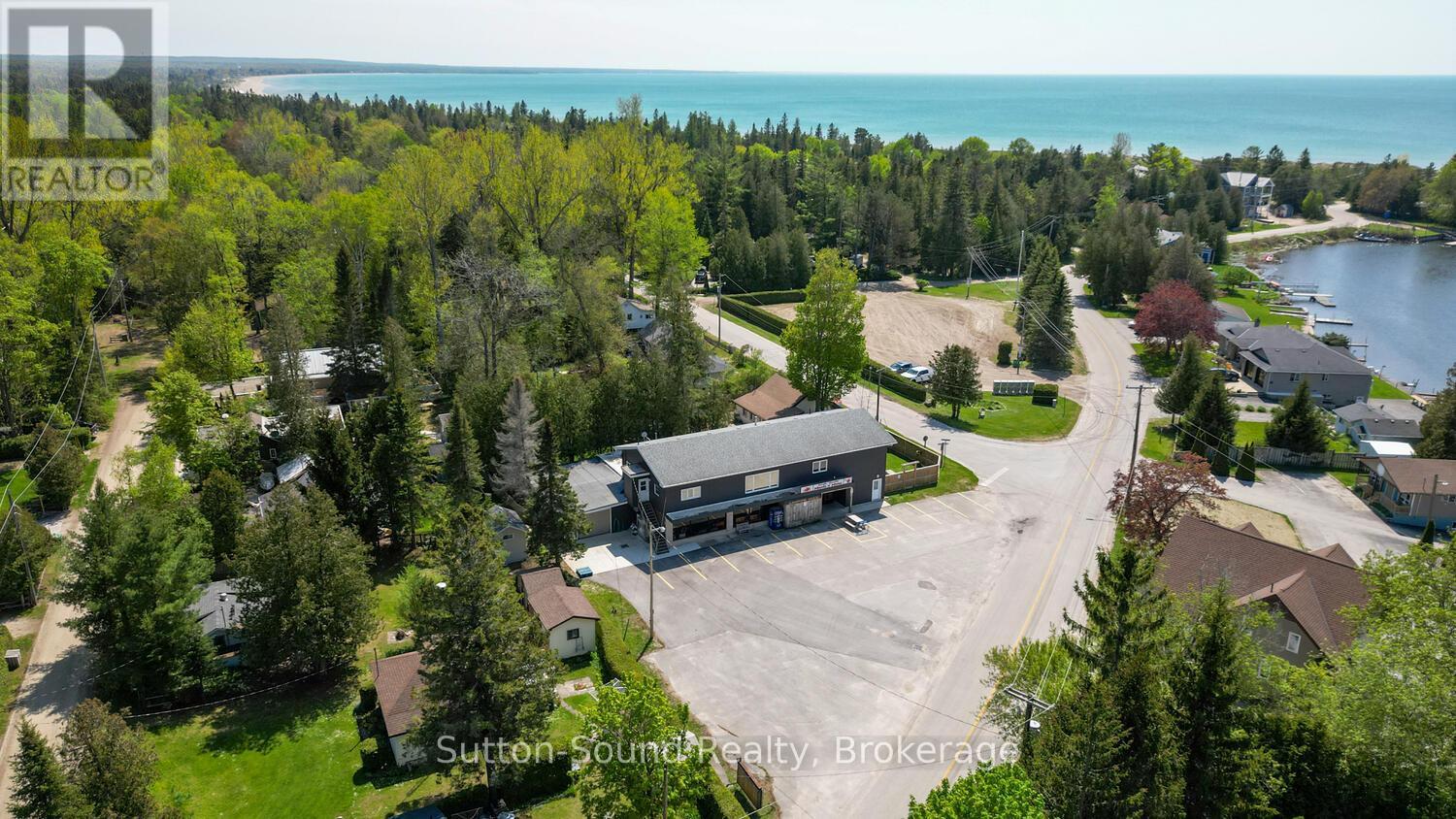 68 SAUBLE FALLS ROAD, South Bruce Peninsula, Ontario